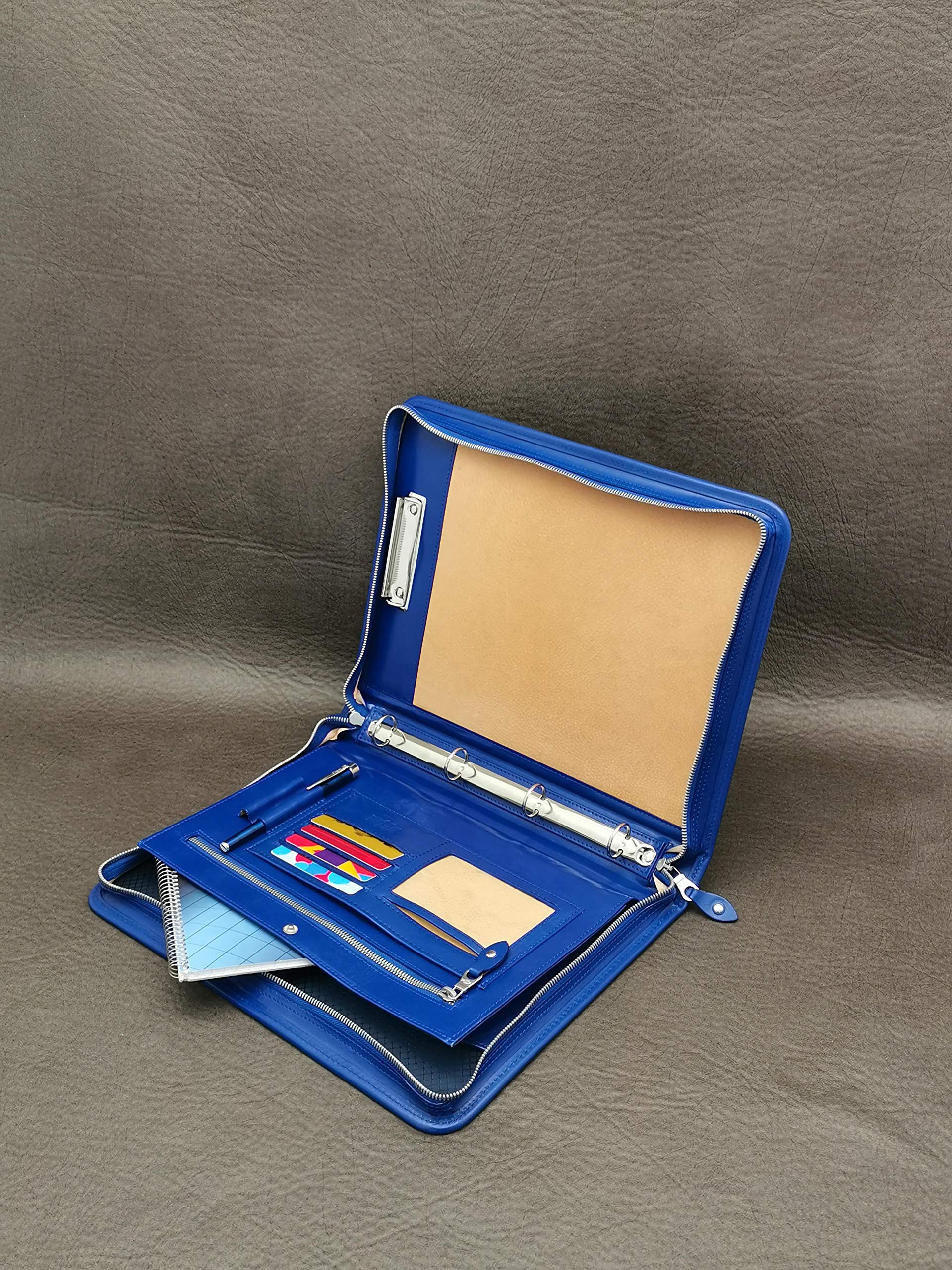 Portafoglio In Pelle Italiana Formato A4 - Con Zip, 4 Anelli E Manico, Marrone Elegante - Foto 8