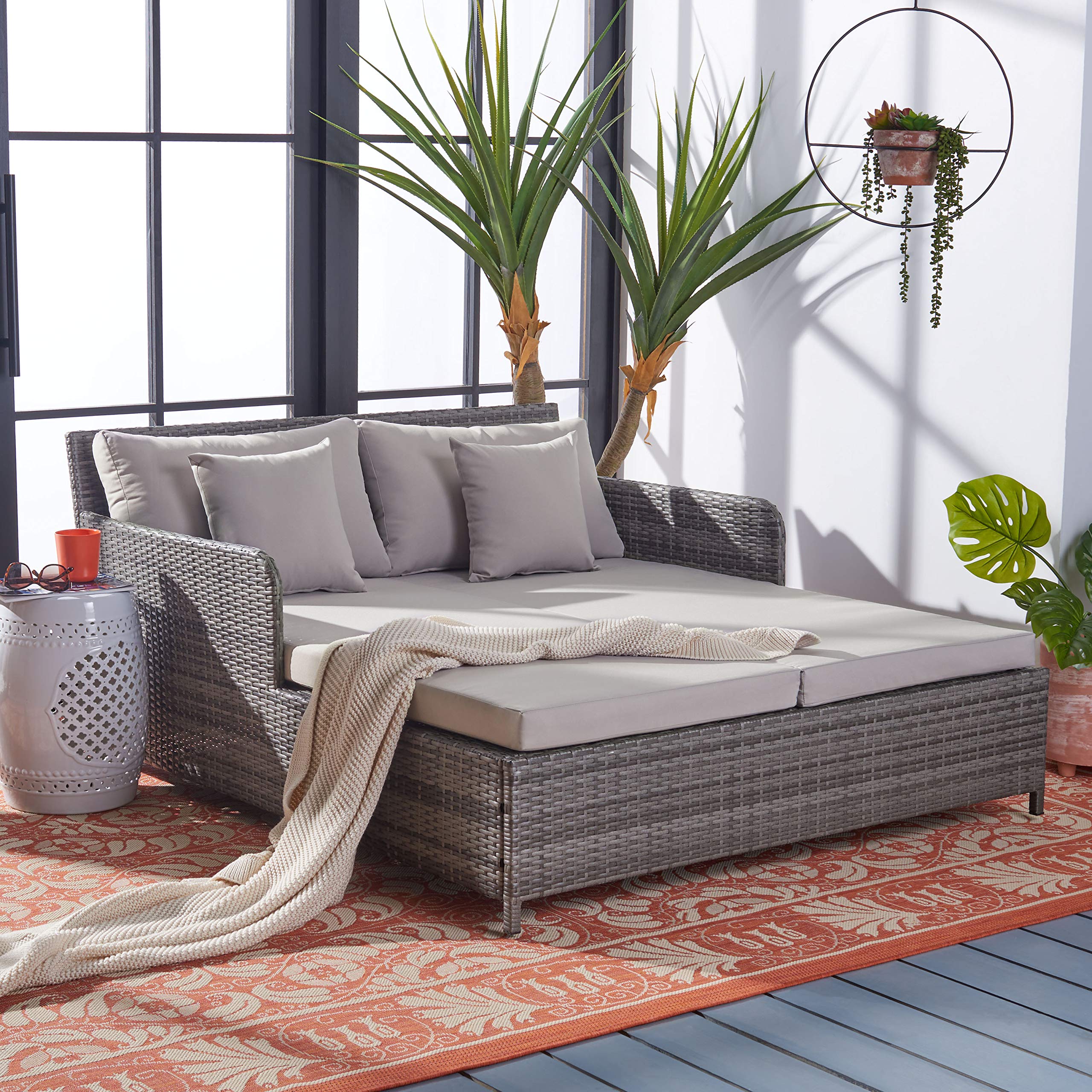 Safavieh PAT7500B Outdoor Collection Cadeo Grey Cushion Daybed