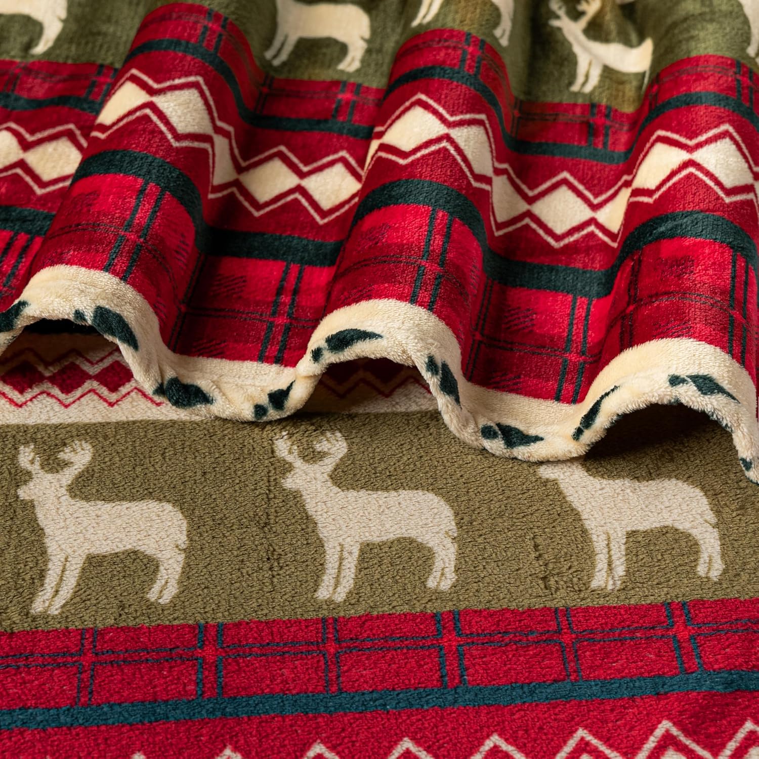 Pavilia Soft, Plush, Warm Winter Cabin Throw - Twin 60x80, Red Christmas Holiday Fleece Blanket - Image 5