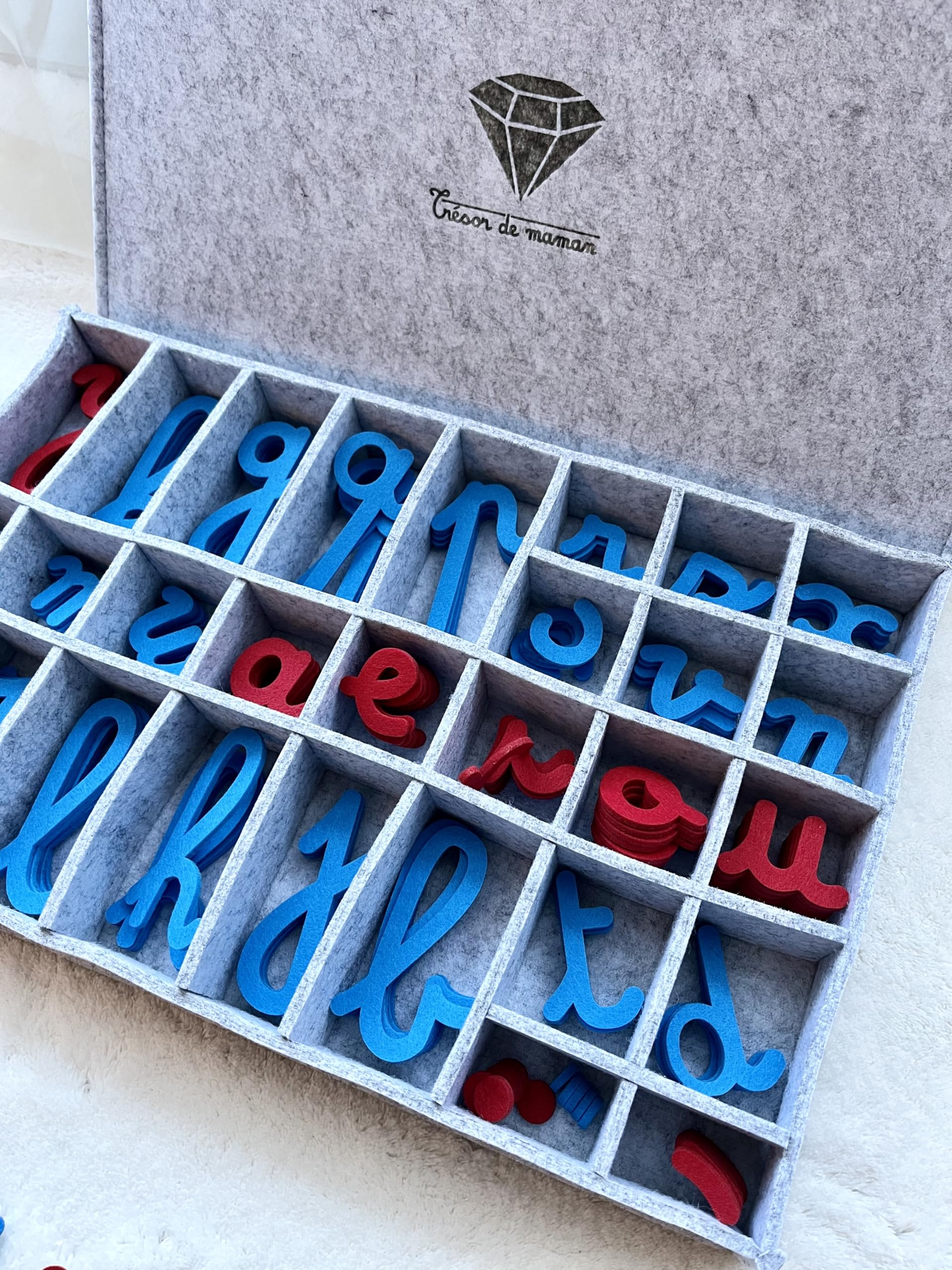 Alphabet Mobile Cursif Montessori | Coffret de Rangement compartimenté | 155 Lettres Mobiles en Feutrine