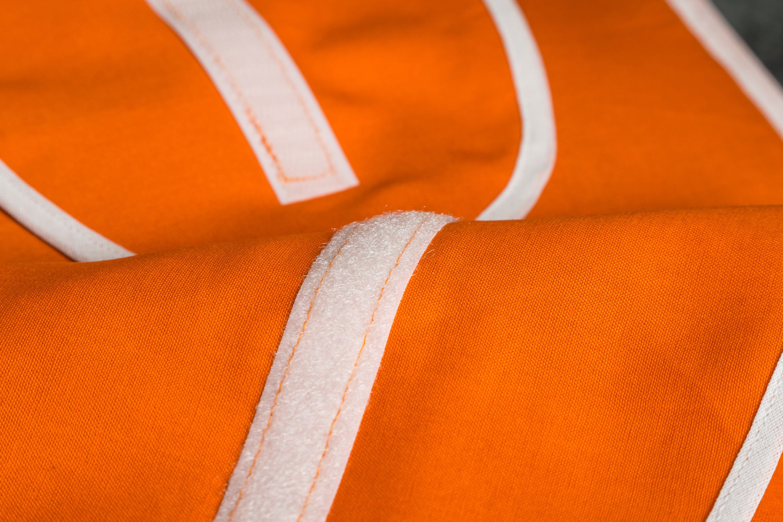 Faja térmica lumbar de semillas con cierre, largo aprox. 135cm, naranja. Saco térmico para la espalda. Semillas de grosella