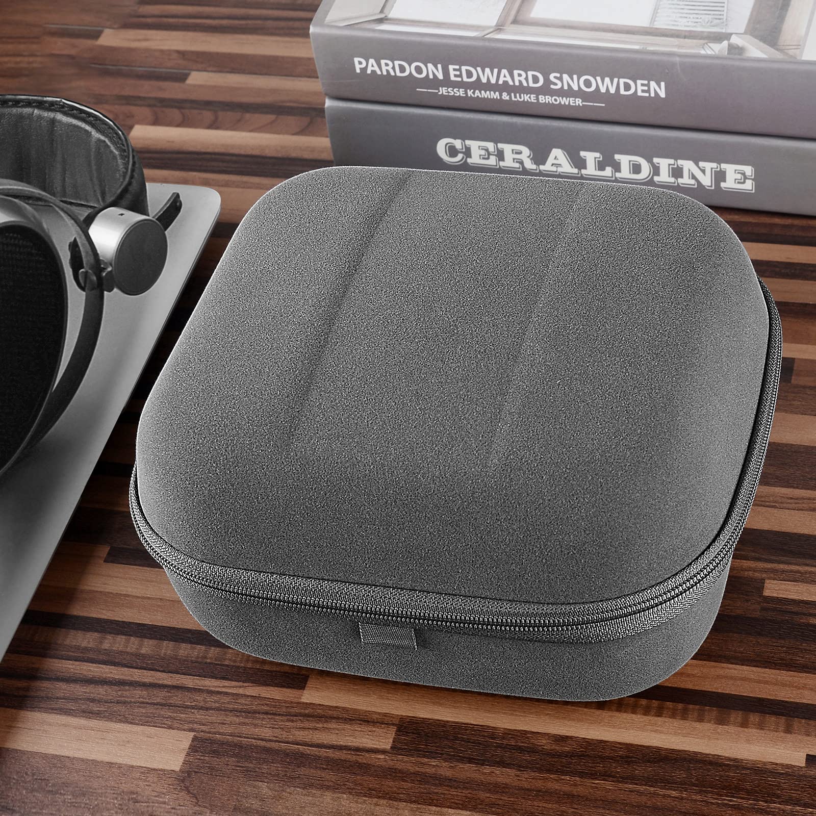 Amazon.com: Geekria Shield Case for Large-Sized Over-Ear