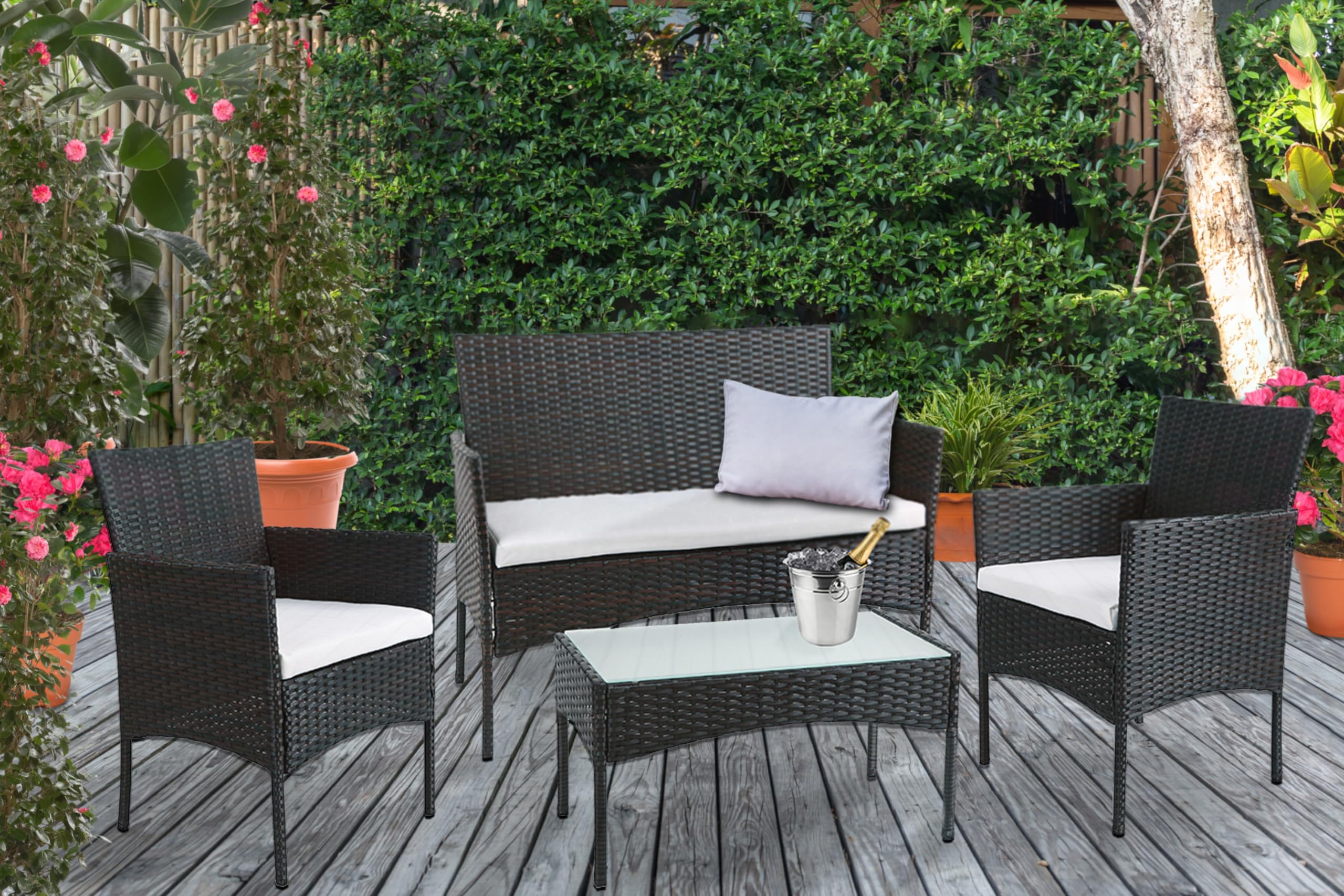 BENEFFITO Tulum - Salon de Jardin en résine tressée 4 Places: 1 canapé, 2 fauteuils, 1 Table Basse - Coussins déperlants et déhoussables avec Fermeture éclair - Noir/Beige