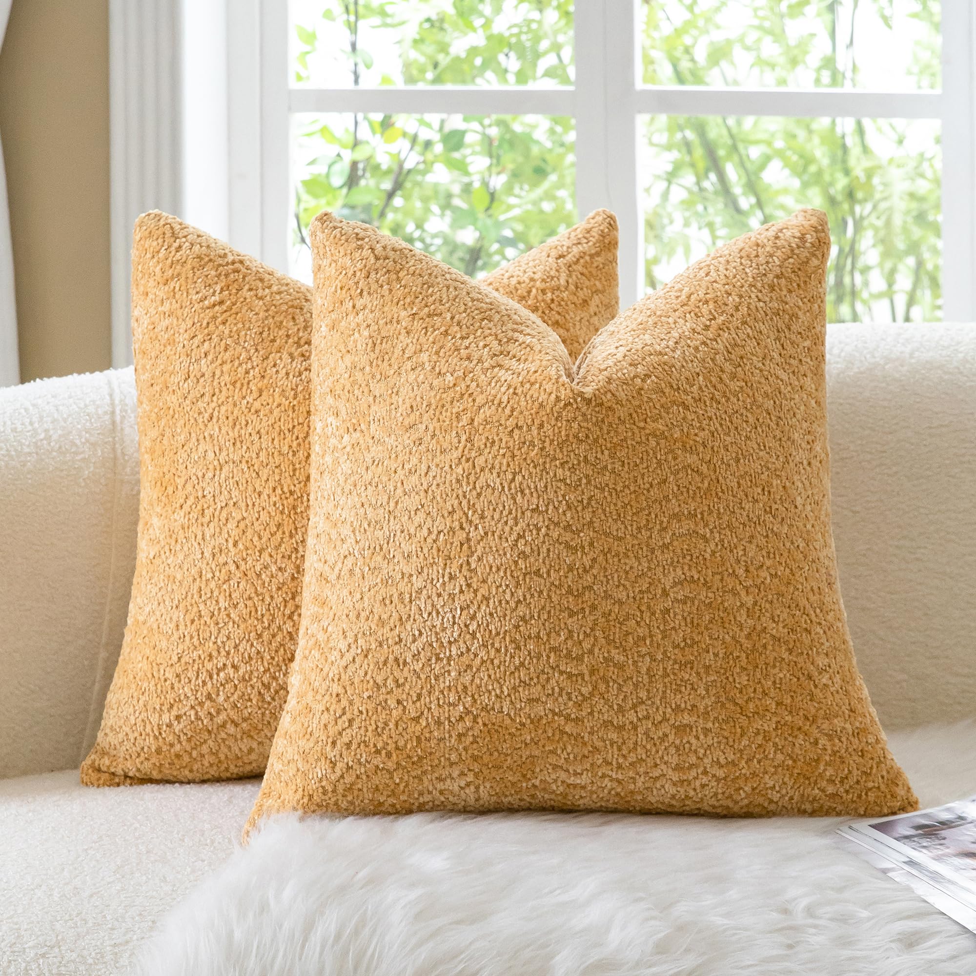 Housses de coussin chenille jaune 66x66 cm grand format pour canapé salon