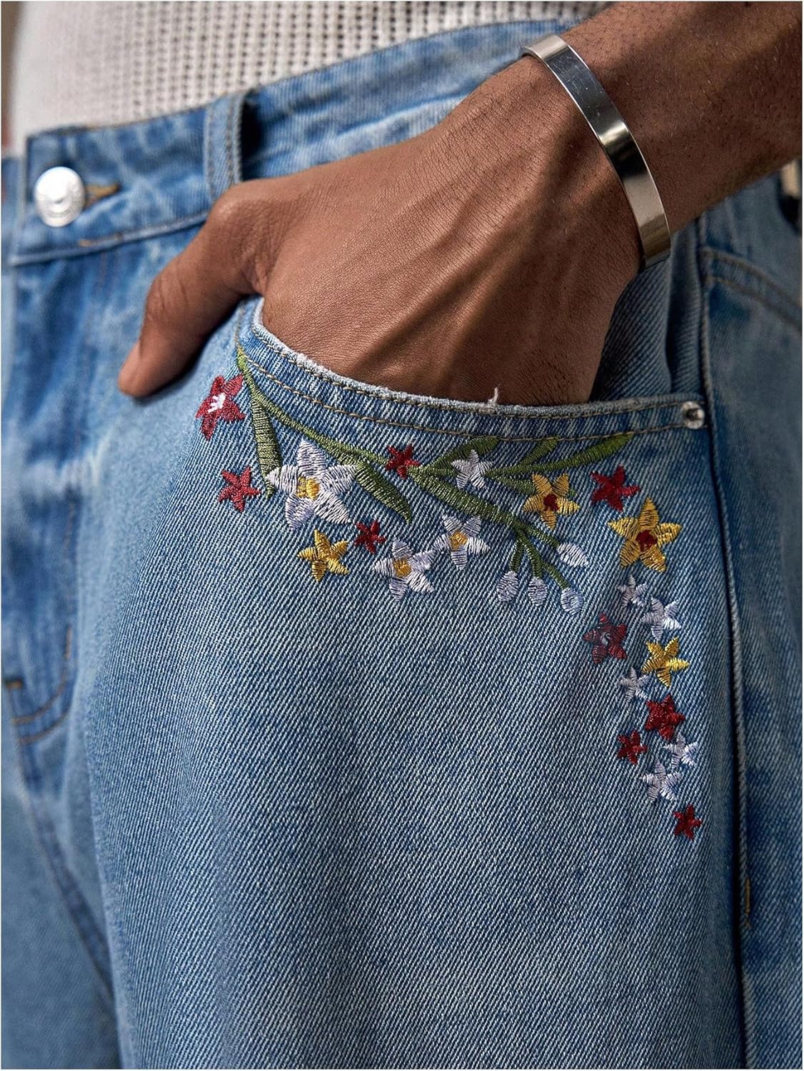 Men's Floral Embroidery Baggy Jeans High Waisted Wide Leg Denim Pants with Pockets - Image 4