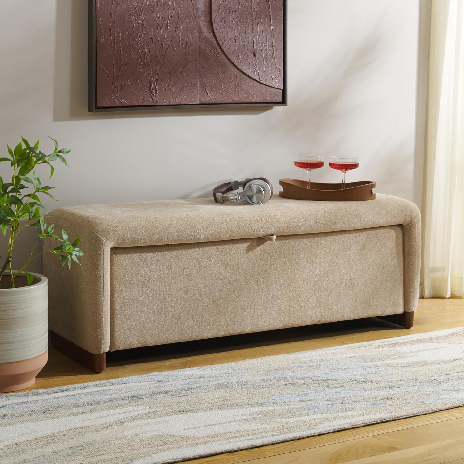 SAFAVIEH Home Collection - Kowal Sand Linen Storage Bench, Modern Upholstered Entryway or Bedroom Bench with Hidden Compartment (BCH1301A)