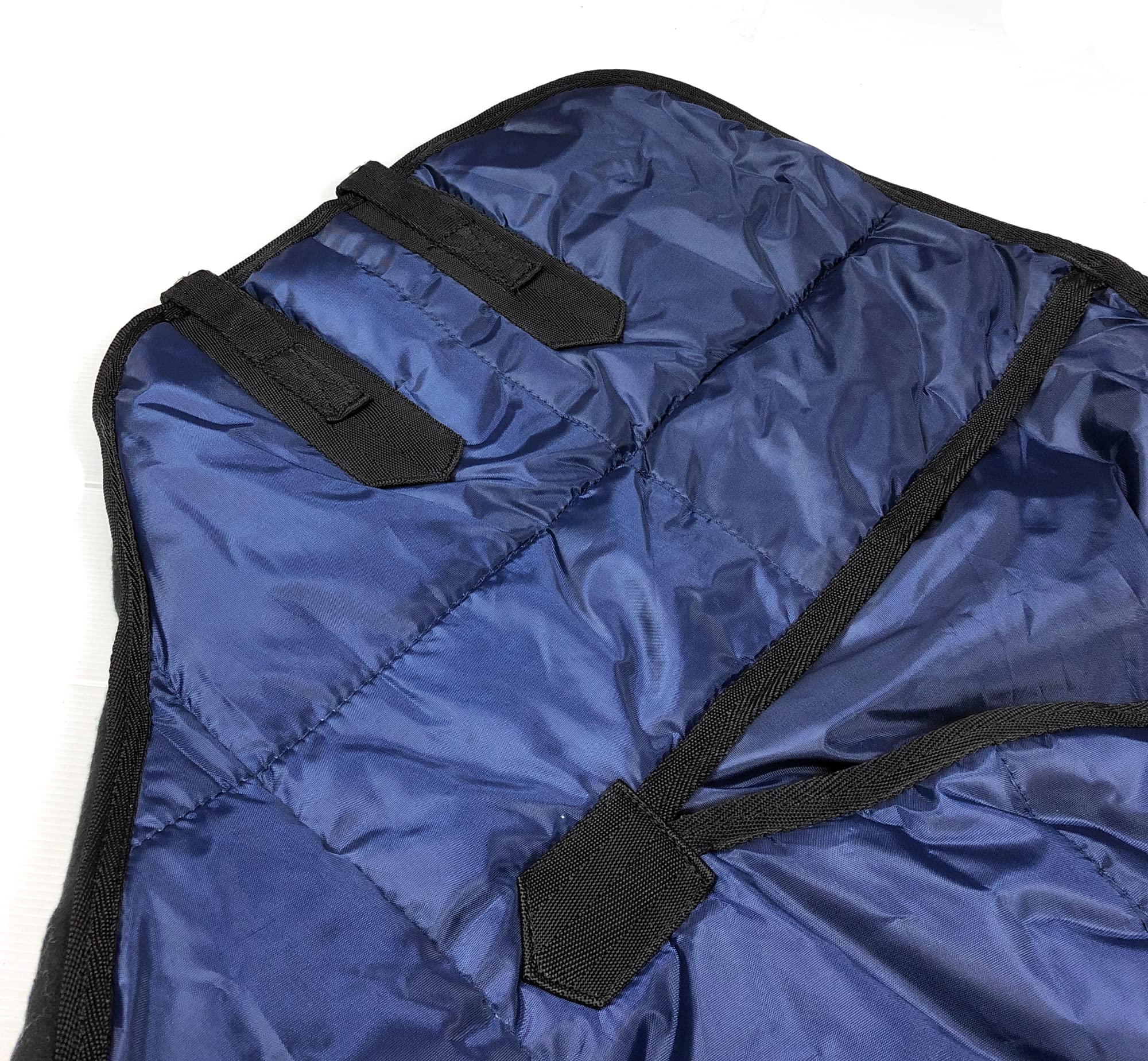 Horses, Coperta per Box Invernale per Cavallo Thermo 350gr, Imbottita, Morbida e Comoda, con Girocollo e Copricoda Anti Affaticamento