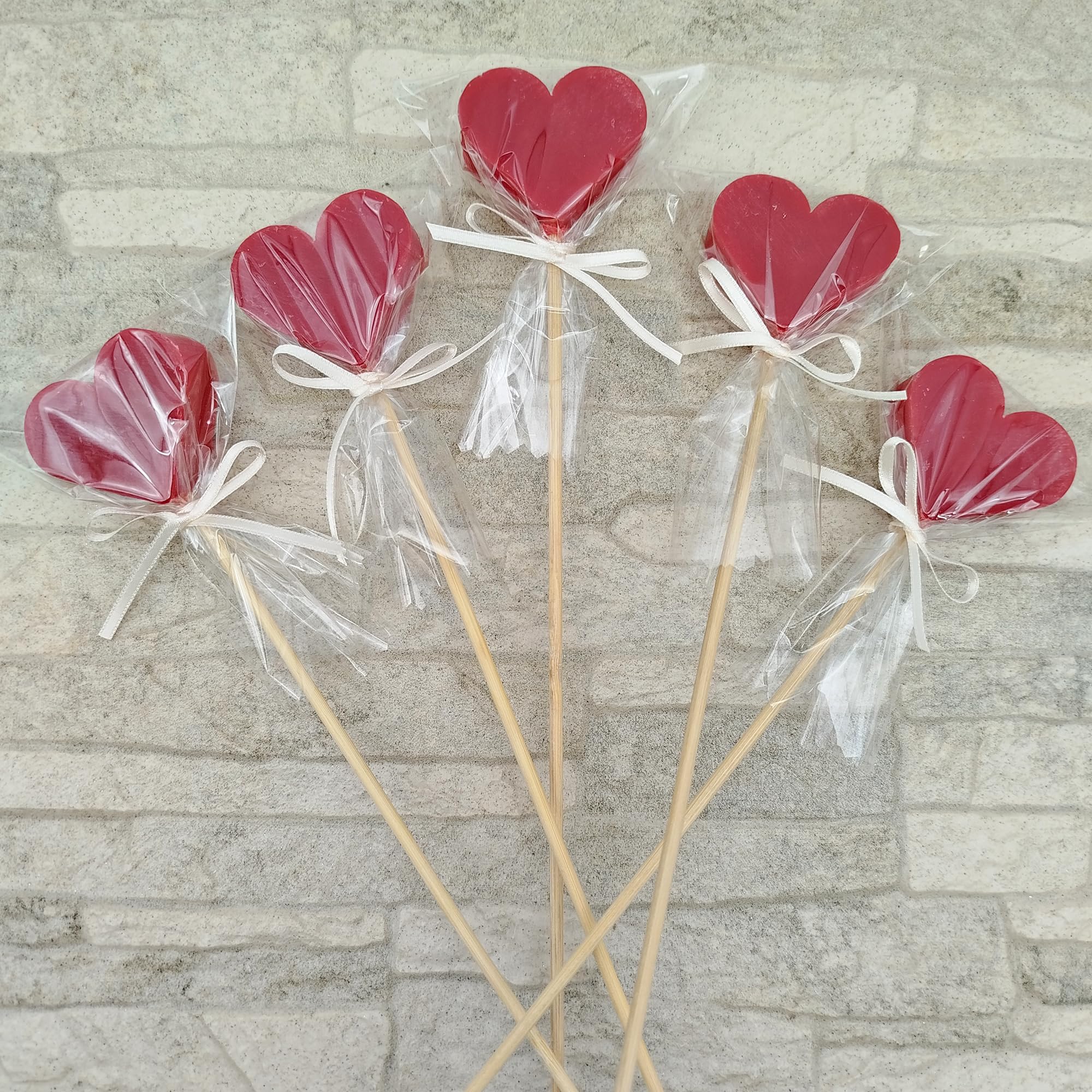 Detalle original para eventos - Piruleta de jabón aromático en forma de corazón - Pack ahorro 40 uds - Regalo para invitados: bautizo, comunión, cumpleaños, clientes - Aroma: Frambuesa