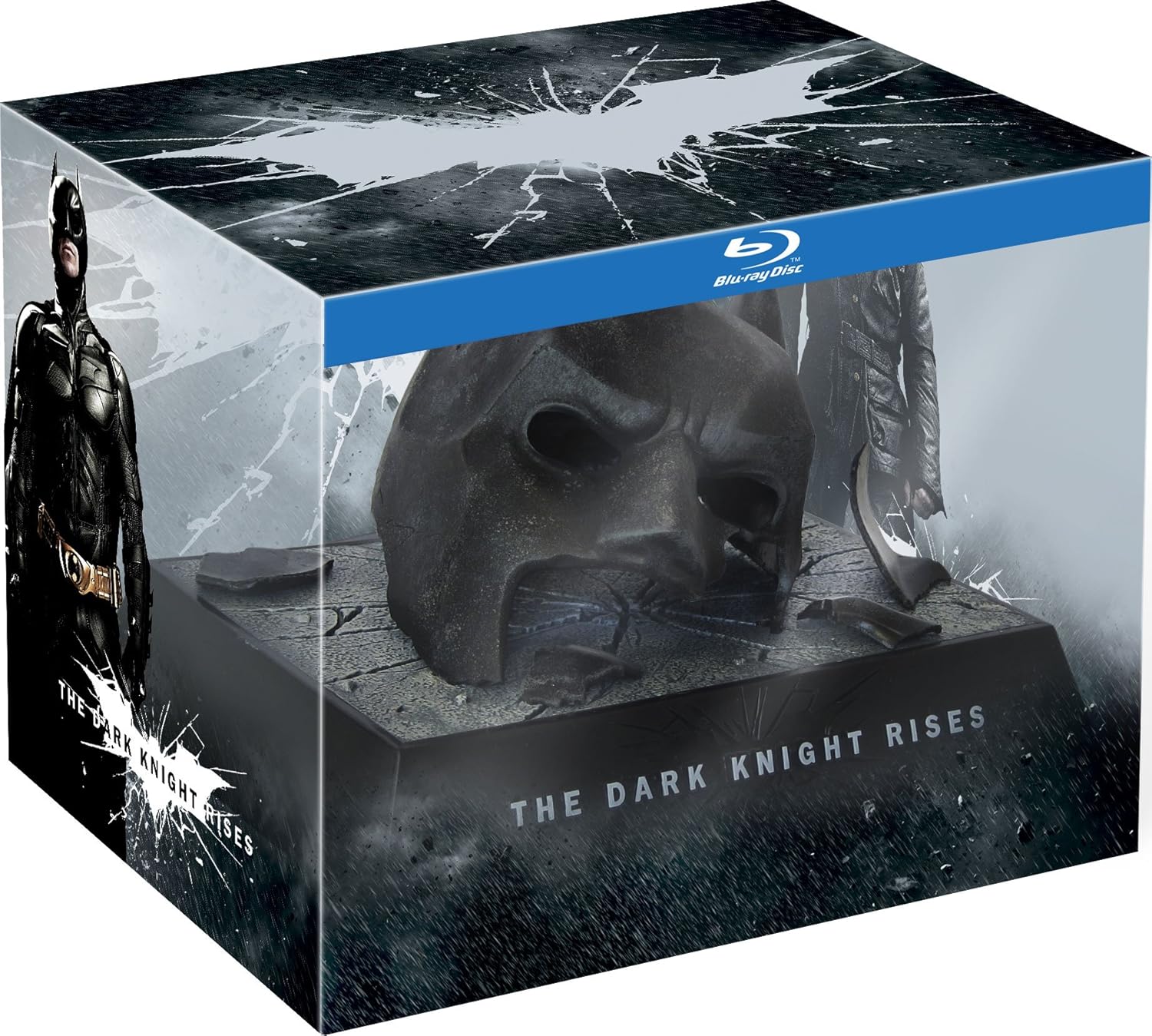 The Dark Knight Rise (Limited Edition Bat Cowl Packaging)
