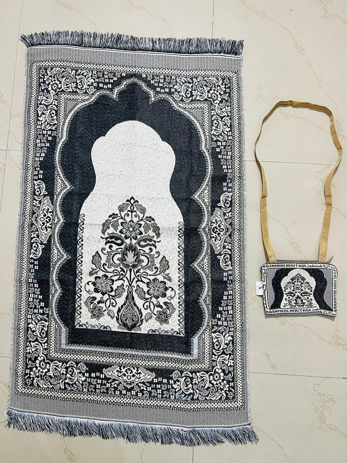 Safri Full Travel Prayer Mat, Pocket-Friendly Janamaz, Velvet Multi-Color Rectangular Mat, 70 x 110 Centimeters