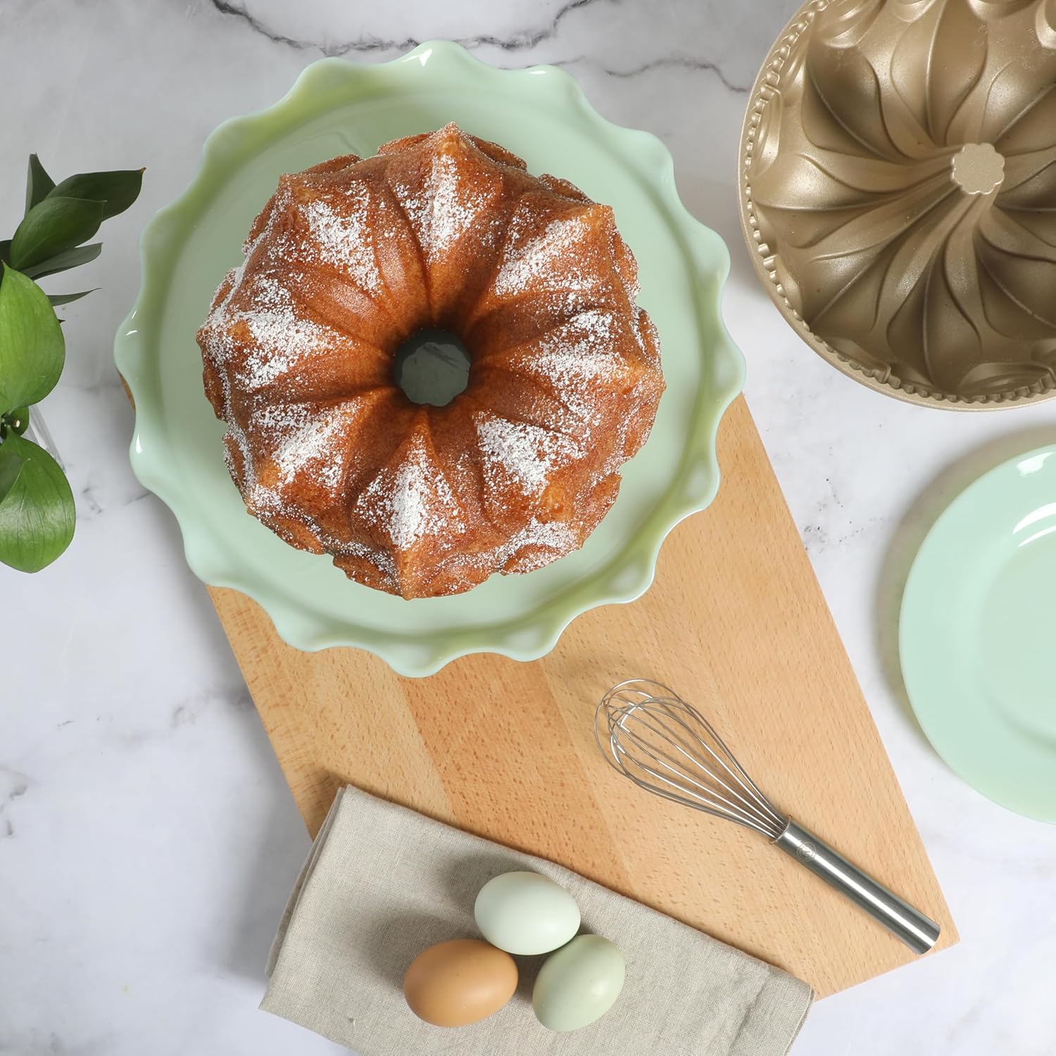 Martha Stewart Dunelle Decorative Fluted Cast Aluminun Round Cake Pan – 12-Cup Nonstick Tube Pan, Champagne Gold Bakeware - Image 2