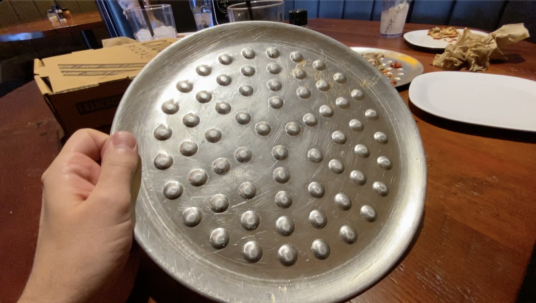 Best Pizza Pan? | Aluminum Pizza Pan with Bumps