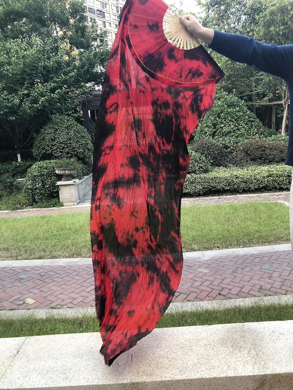 DEMON BABY 2022 Professional 1.8M Tie-Dyed Dance Fan Soft Belly Dance Silk Bamboo Handle Long Fan Veils(#1 Black-Burgundy) Gift : Sports & Outdoors