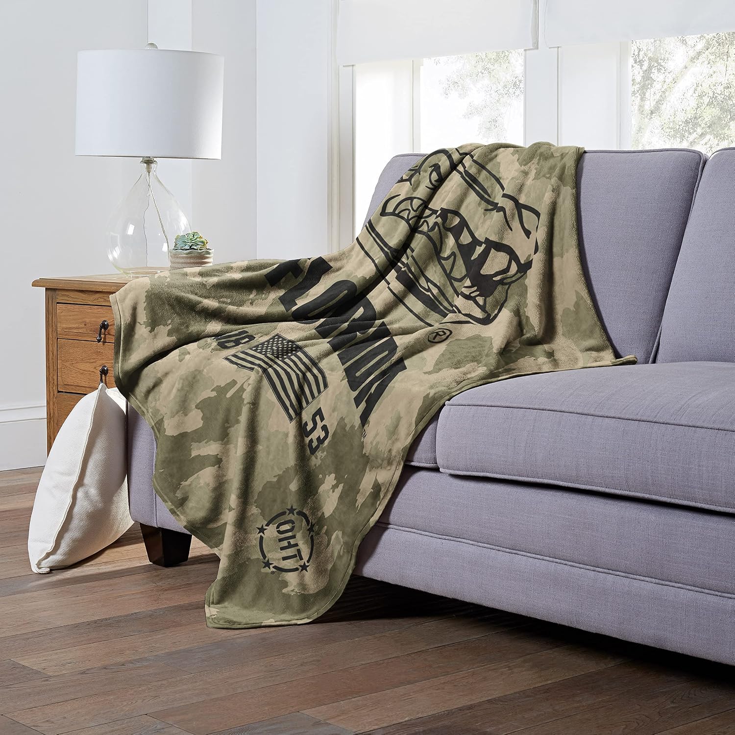 Northwest NCAA Unisex-Adult Silk Touch Throw Blanket