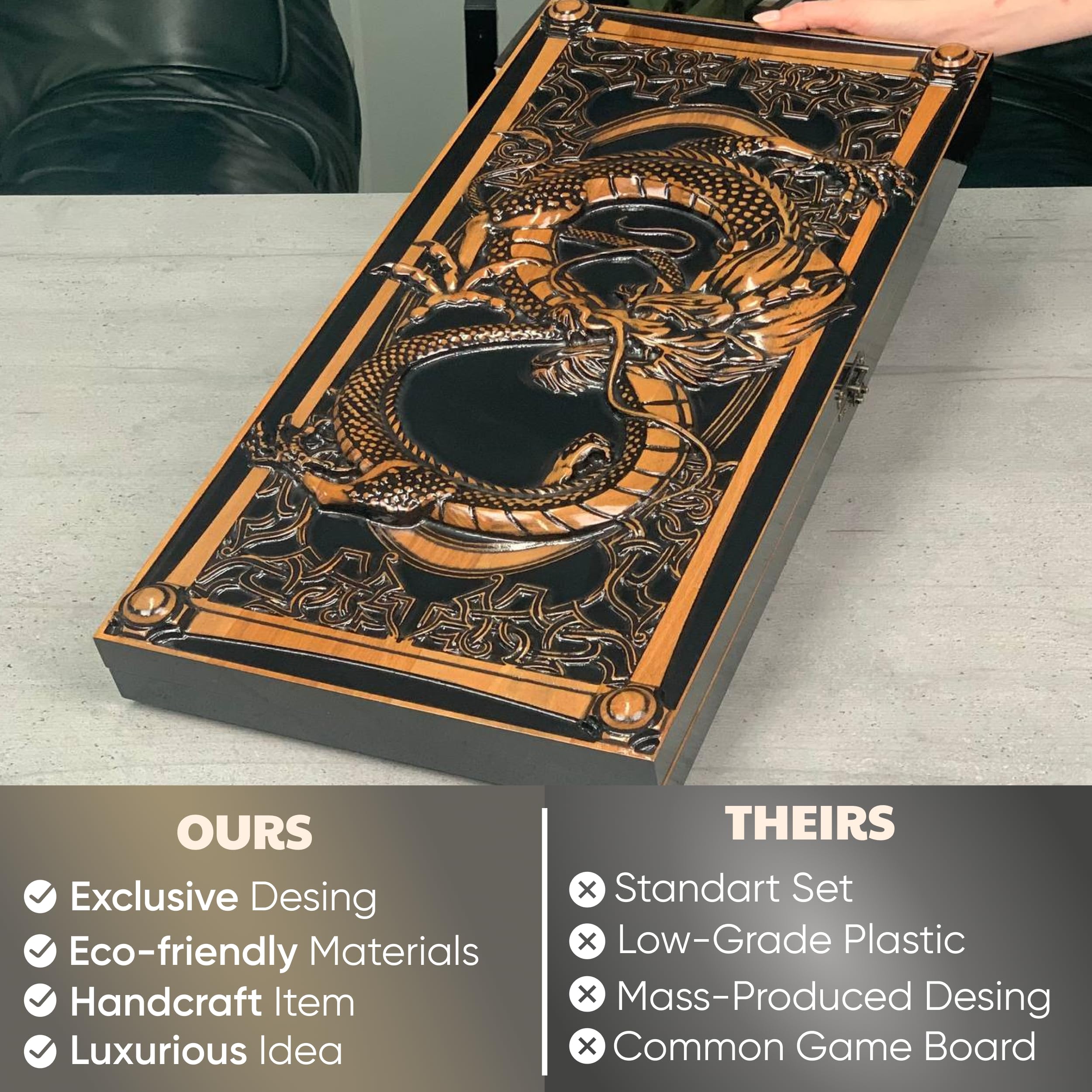Backgammon - Fabriqué à la main - En bois massif - Grande sculpture de dragon - 60 cm - Jeu de société élégant en bois d'érable avec 32 pions et dés en bois - Idée cadeau de luxe pour les