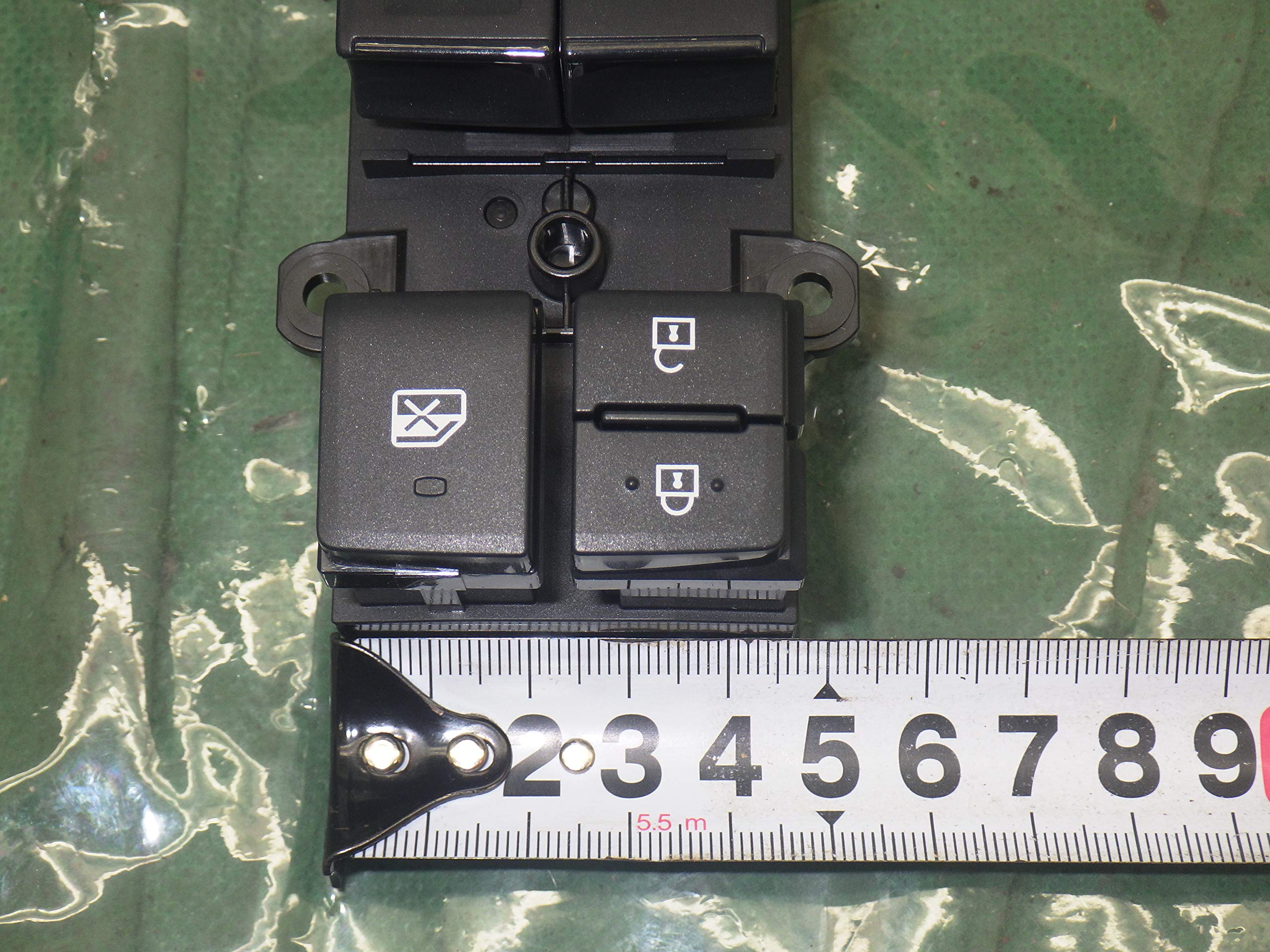 Amazon | 【中古】84040-42040 新型RAV4純正 パワーウンドウスイッチ