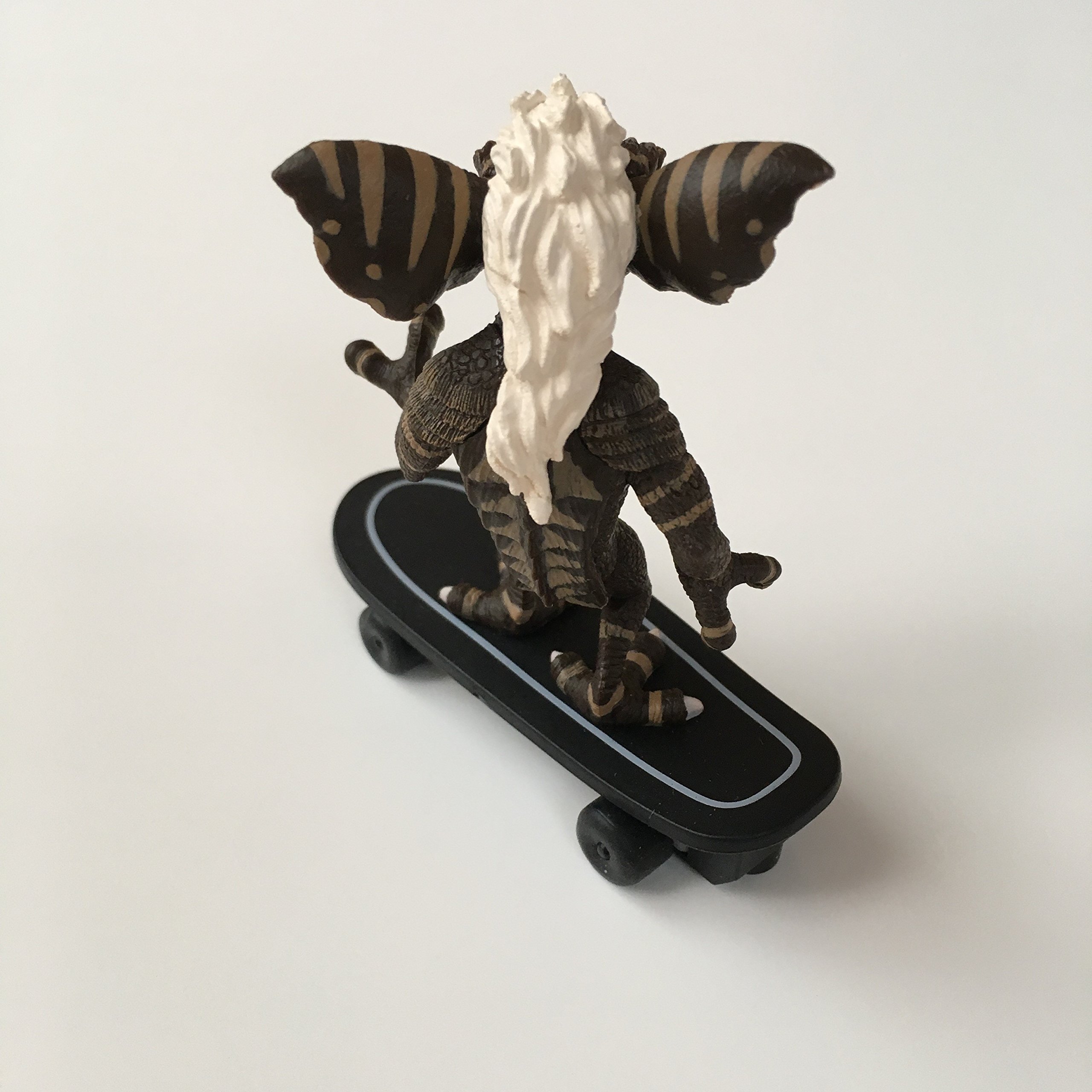 Amazon.co.jp: グレムリン プルバックトイ ギズモ＆ストライプ : Toys 