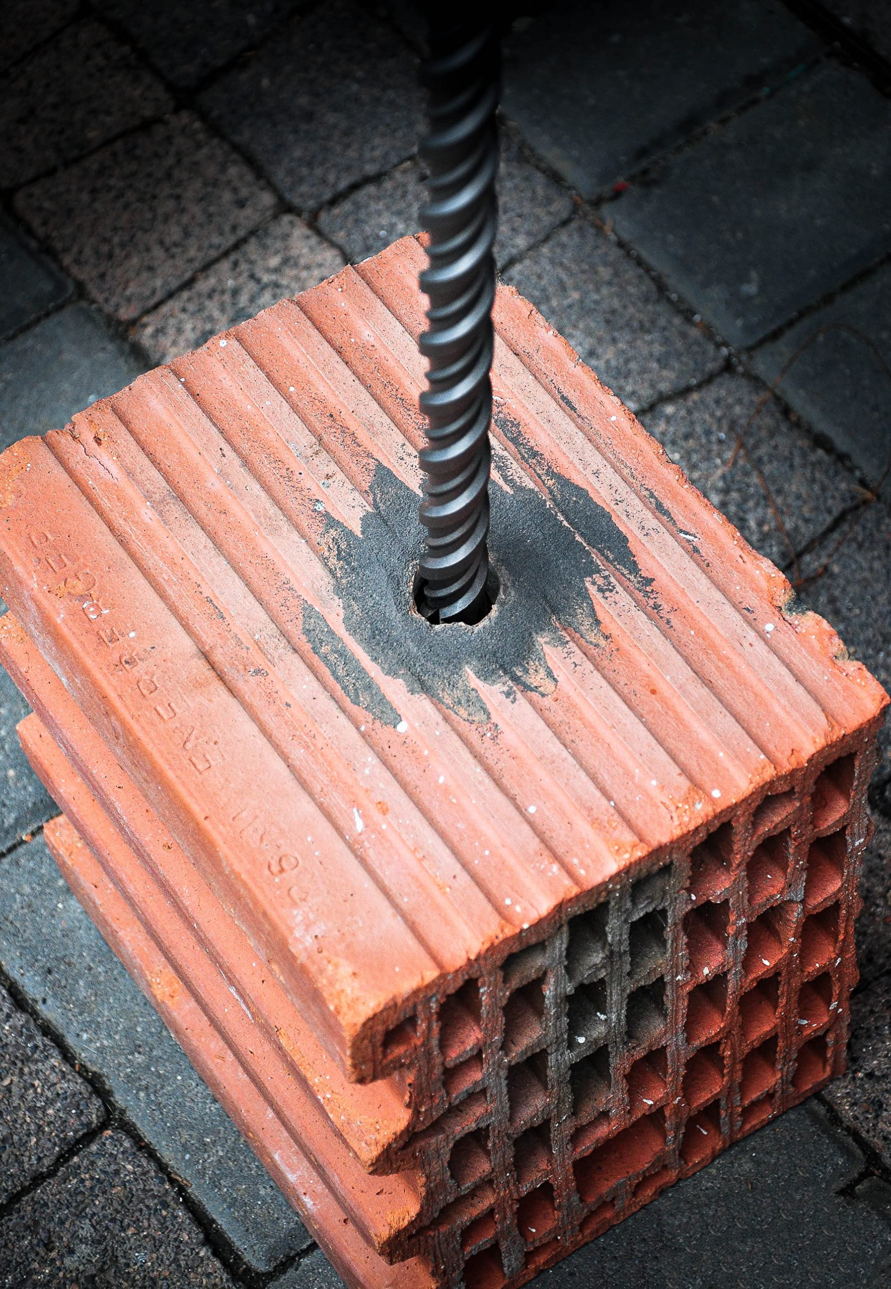 Broca profesional para hormigón y piedra SDS Plus de Werkon 40 x 600 SDS PLUS | corte en cruz de cuatro bordes contra muescas, cabeza de carburo de una sola pieza soldada, para mampostería, ladrillo