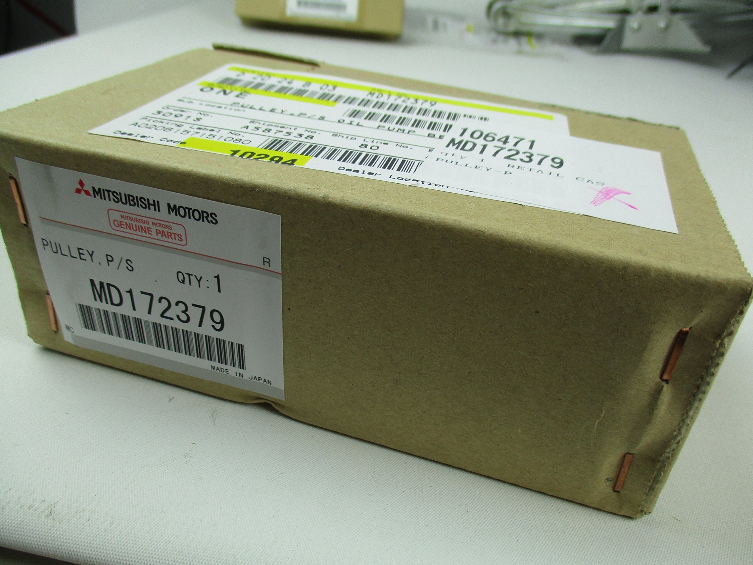 Amazon.com: Mitsubishi MD172379, Drive Belt Idler Pulley : Automotive 
