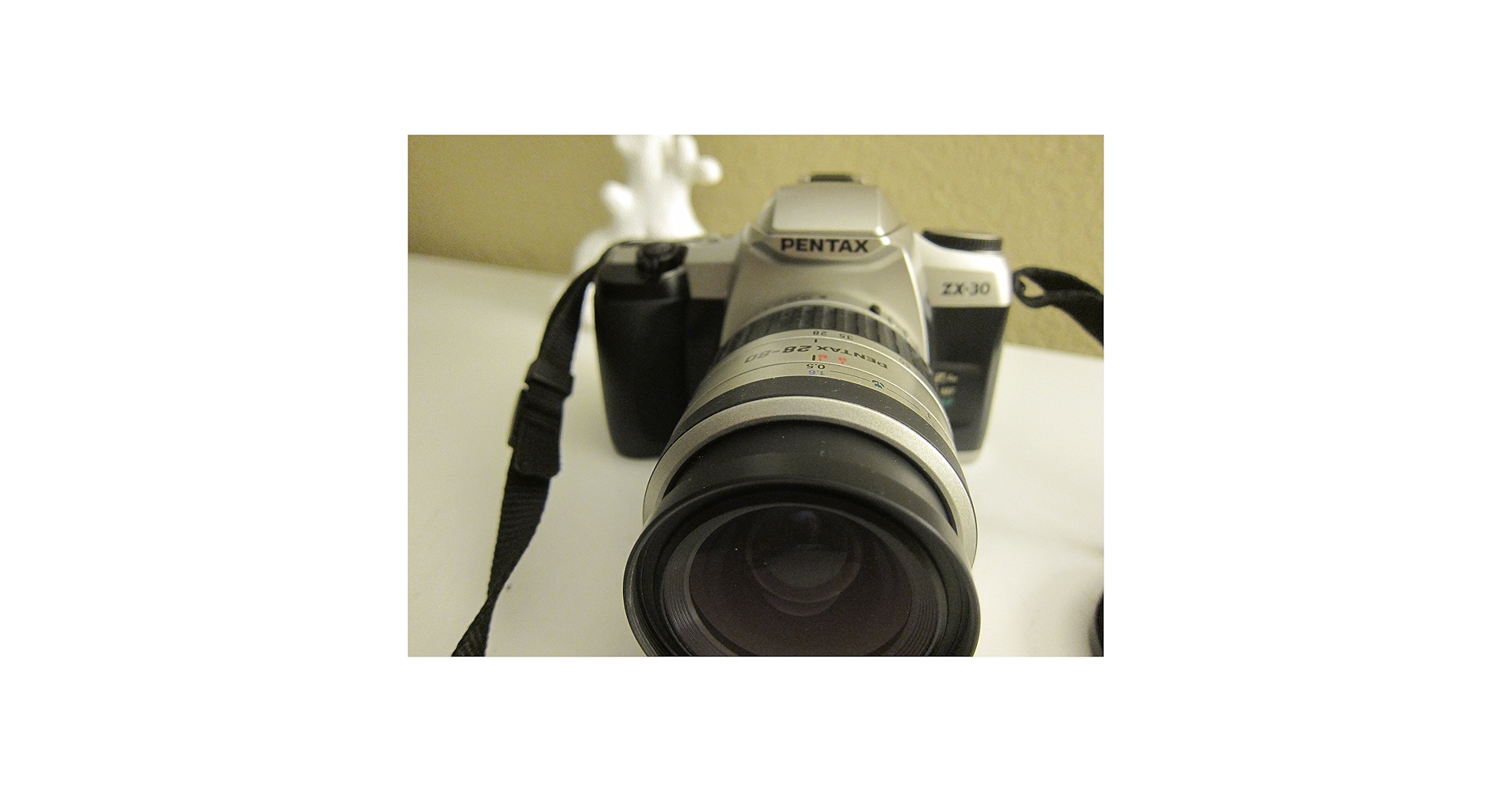Amazon.com : Pentax ZX-30 Quartz Date 35mm SLR Camera Kit with 35