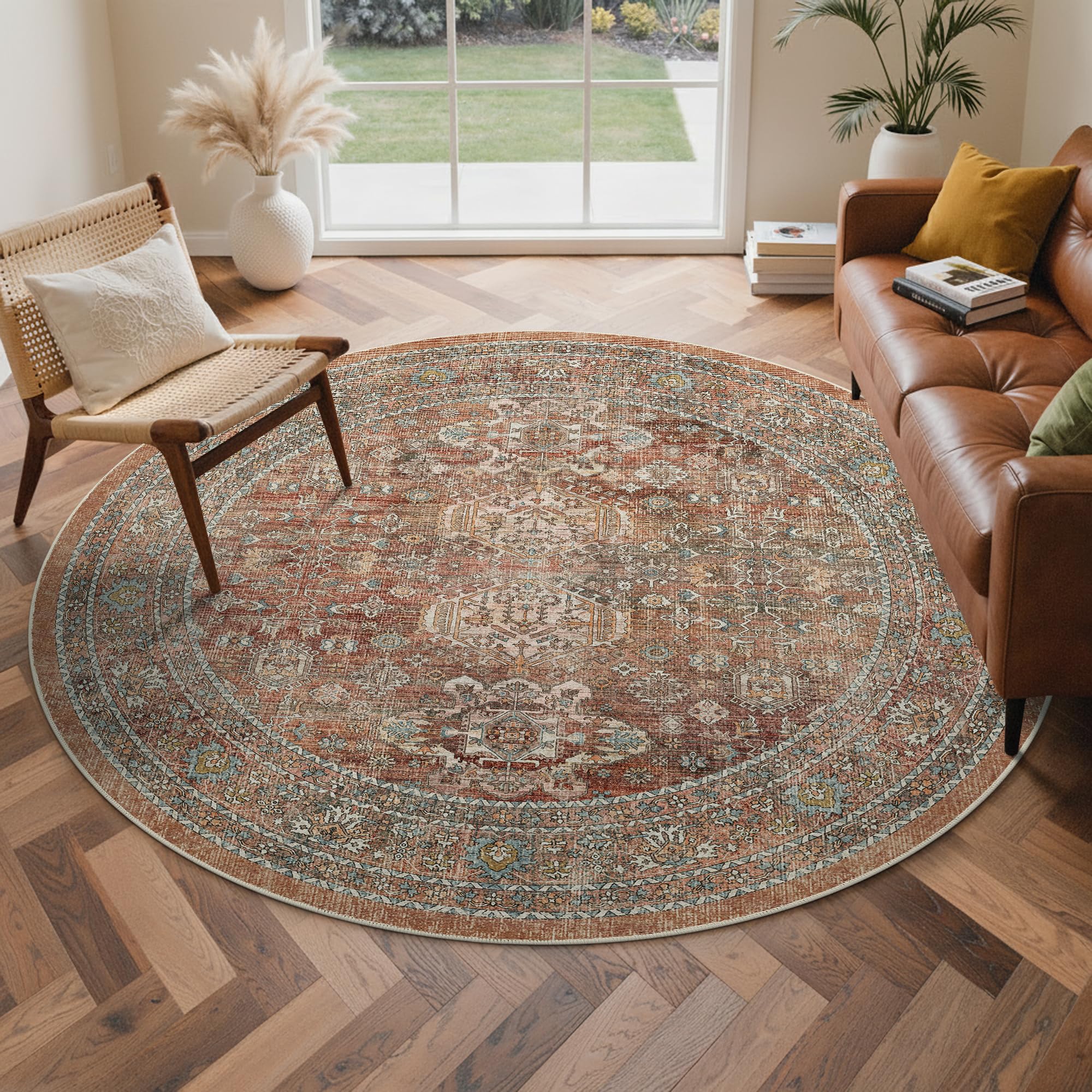 Bavni Round Rug