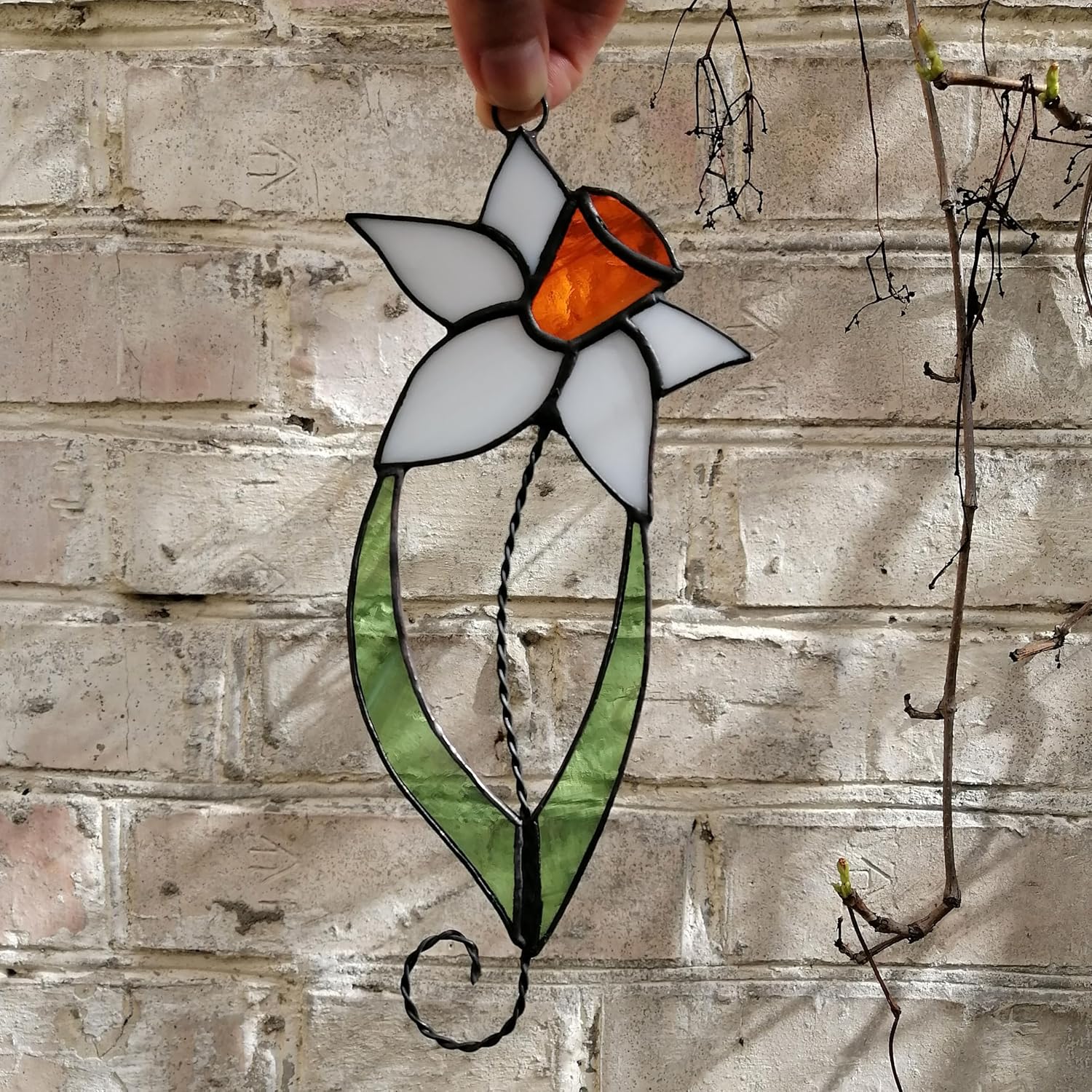 Daffodil on Stem with Leaves Stained Glass Suncatcher Window Hanging or Wall Decor, Decorative Handmade Narcissus Sun Catcher, Handcrafted Flower Ornament Orange White, Mom Birthday Gift from Daughter