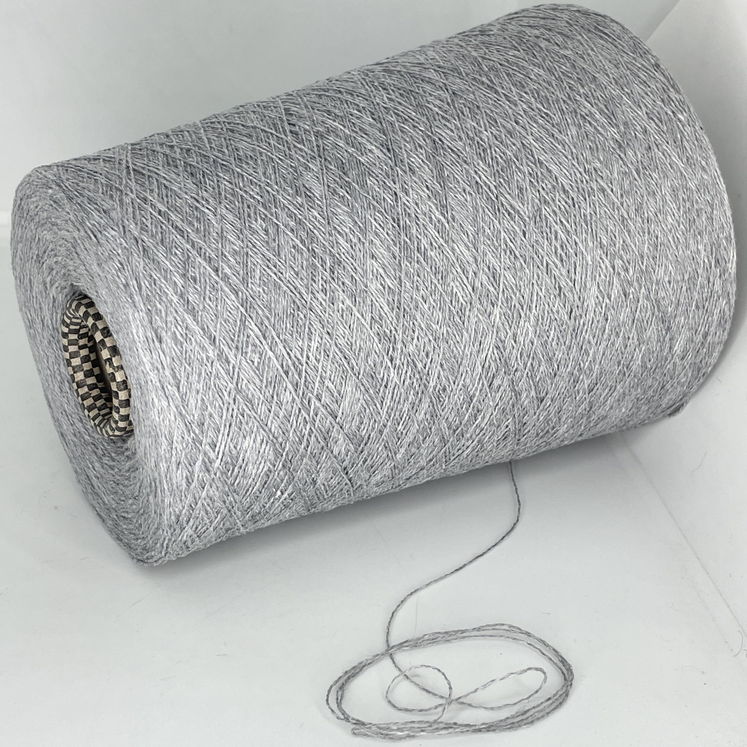 Seide Merinowolle Garn Kone – Lace Gewicht – Weiches Luxusgarn für Stricken & Häkeln (Hellgrau, 400g / 5600m)