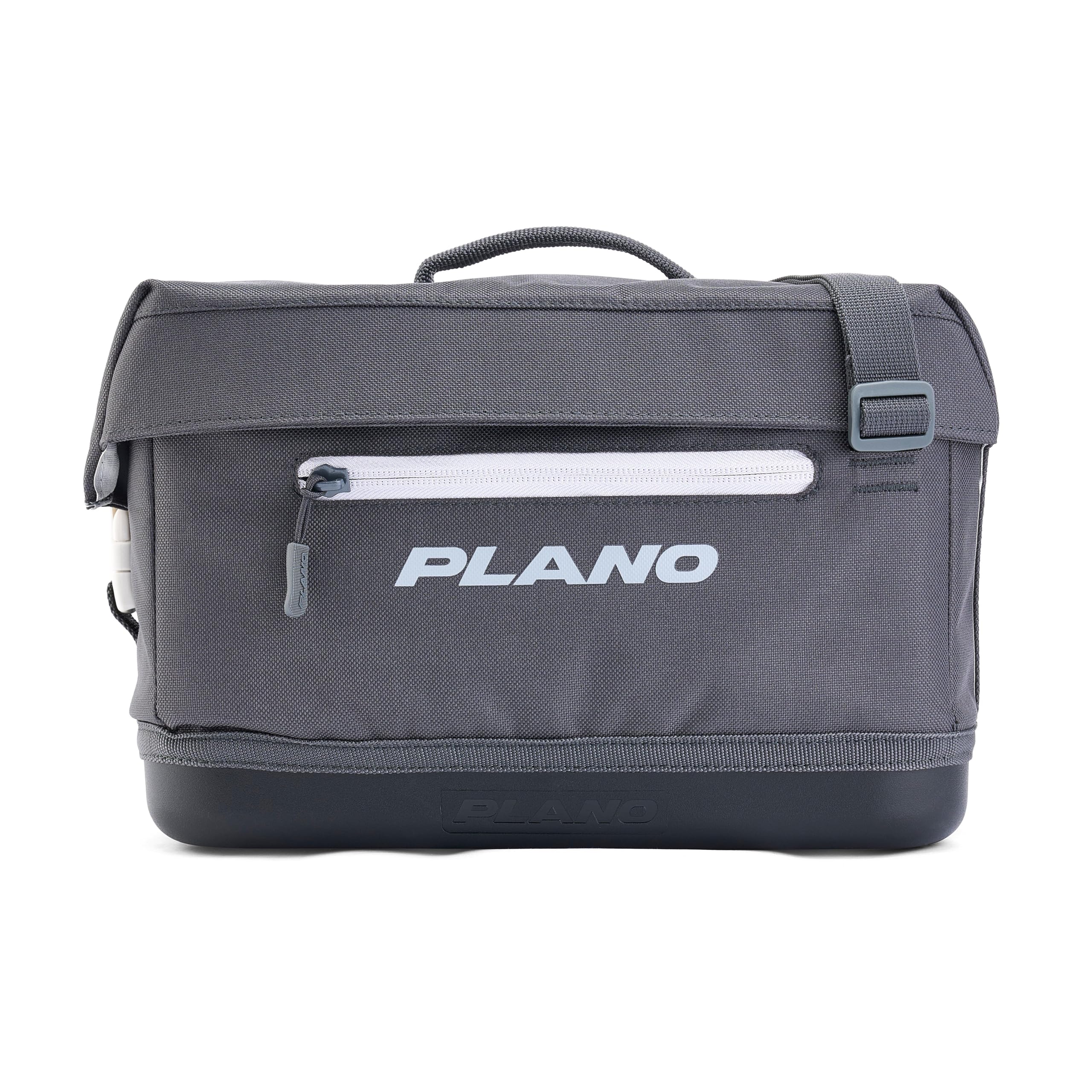 Plano Weekend SoftSider 3500 Angelkoffer | Wasserdichter geformter Boden | Großes Hauptfach | Schnellzugriffstaschen | Gestanzte Werkzeugtaschen | Inklusive 2 StowAways | 3700