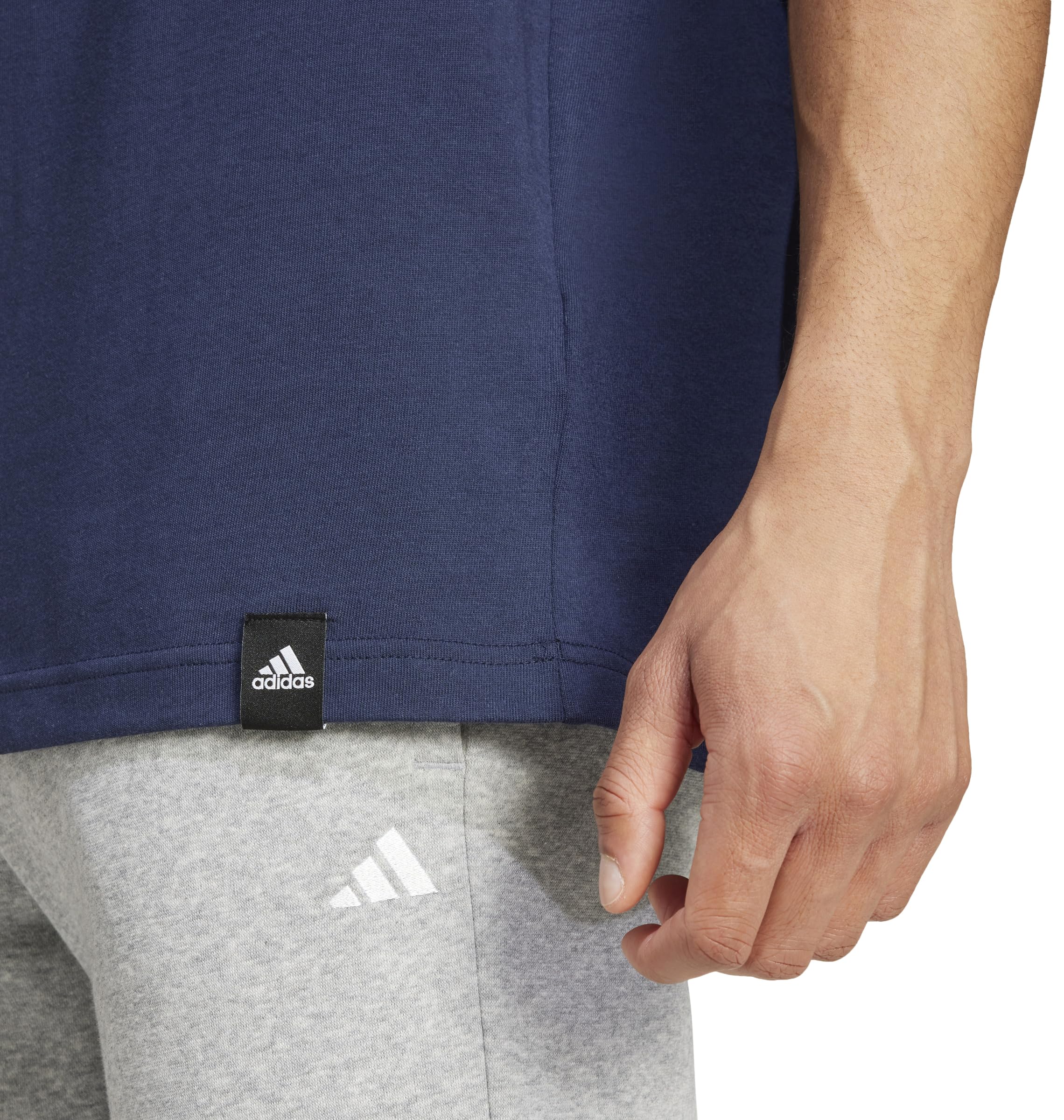 adidas Mężczyźni CODES BOS GRAPHIC TEE, legend ink, L