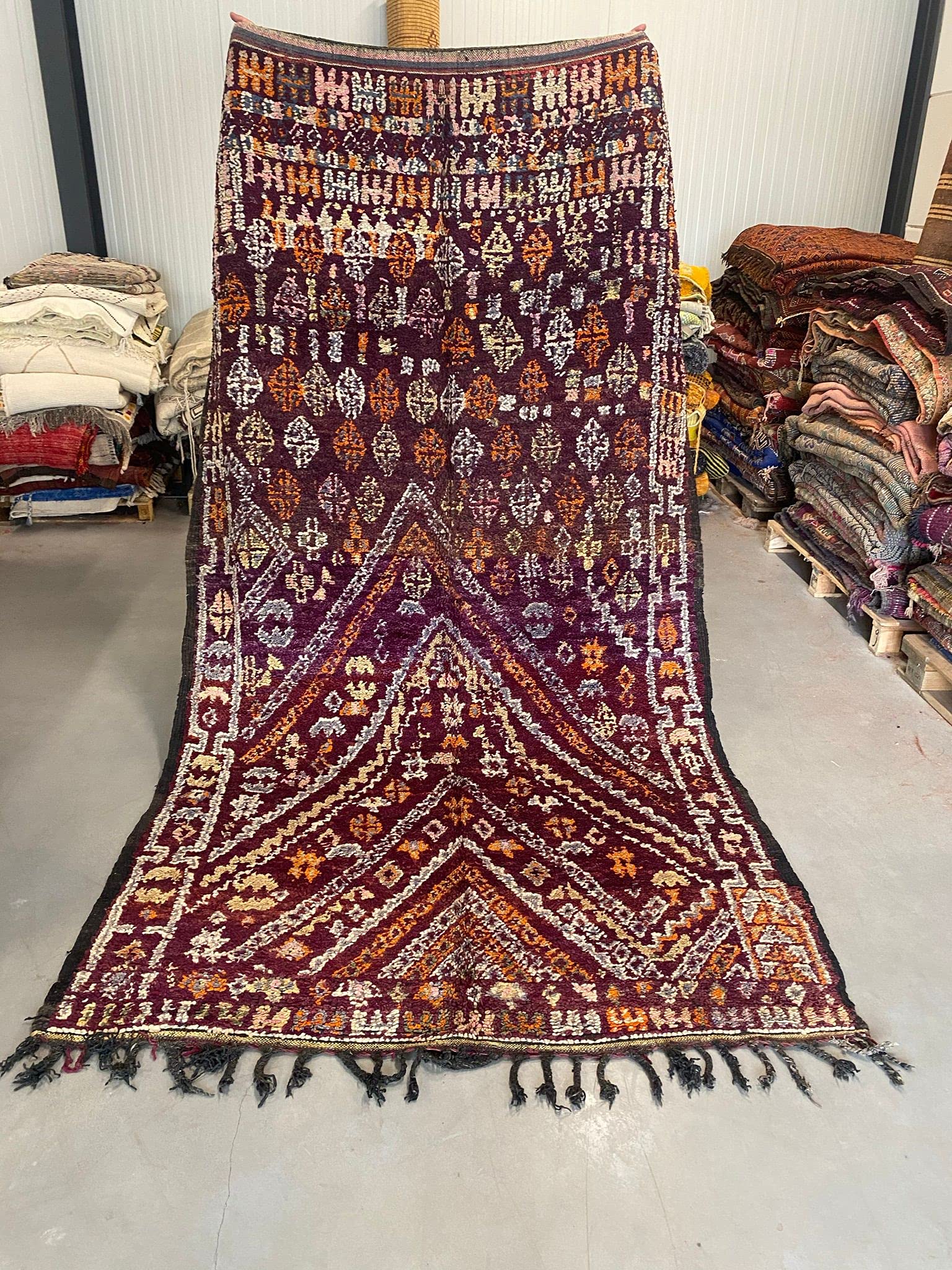 Beni Ouarain Moroccan Mguild Berber Rug, Oriental Rug, 100% Handwoven Natural Tribal Wool Rug, Diamond Shapes, 319 x 174 cm