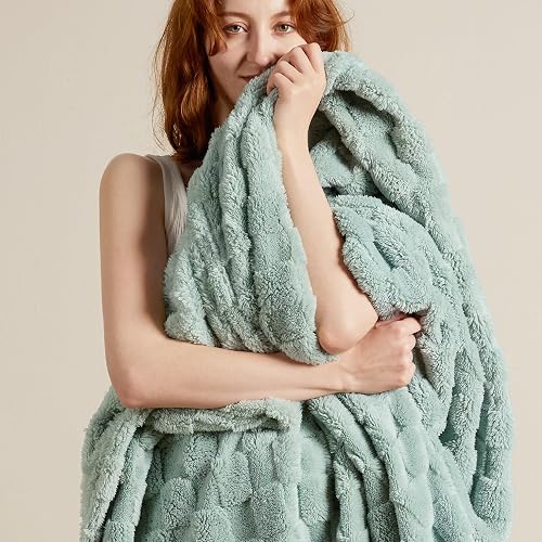 Bedsure Sage Green Fleece Blanket for Couch - Checkered Throw Blanket for Women, Cute Soft Cozy Throw for Girls, 50x60 Inches - Sage Green - Throw (50" x 60")