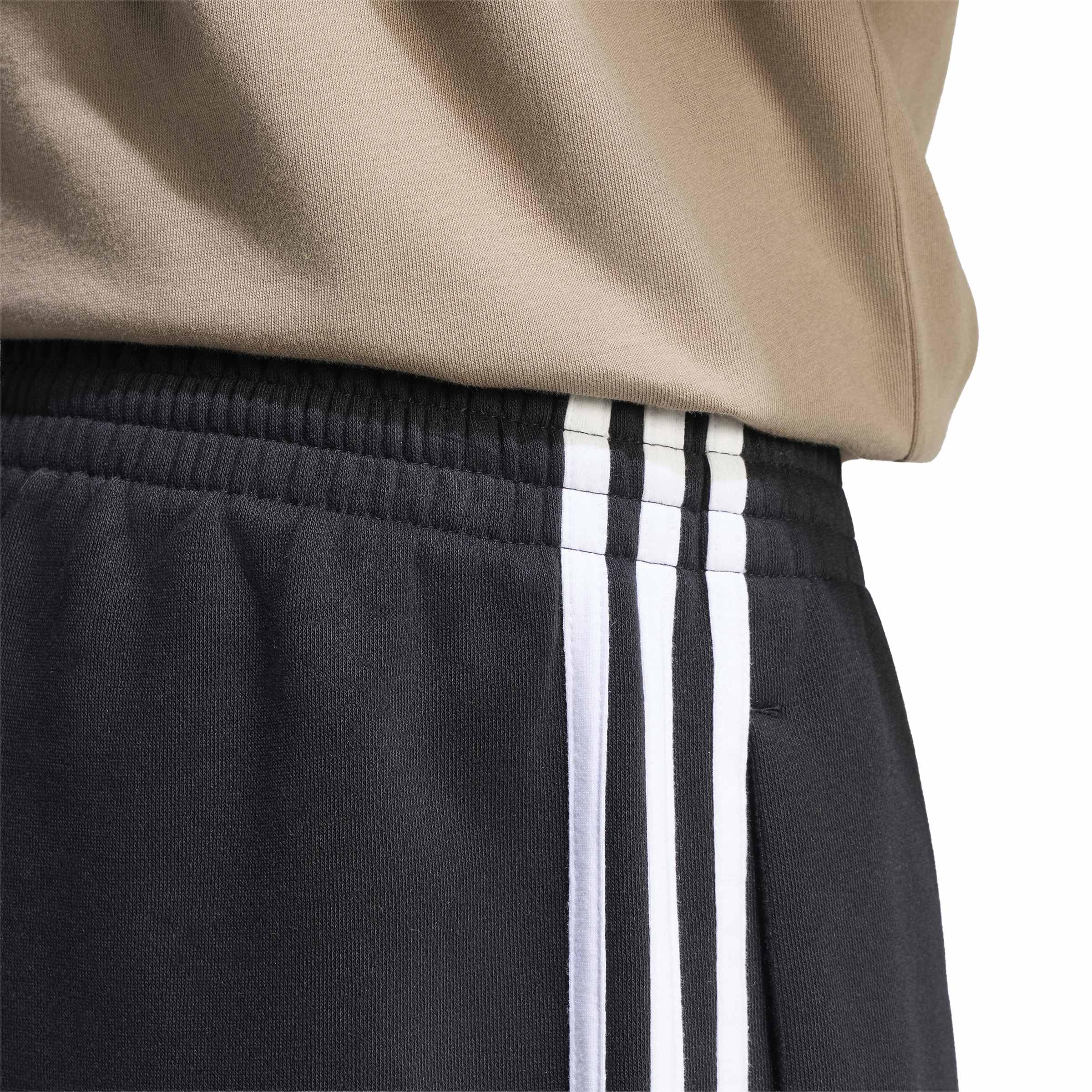 adidas Herren Shorts Essentials 3-Stripes Fleece