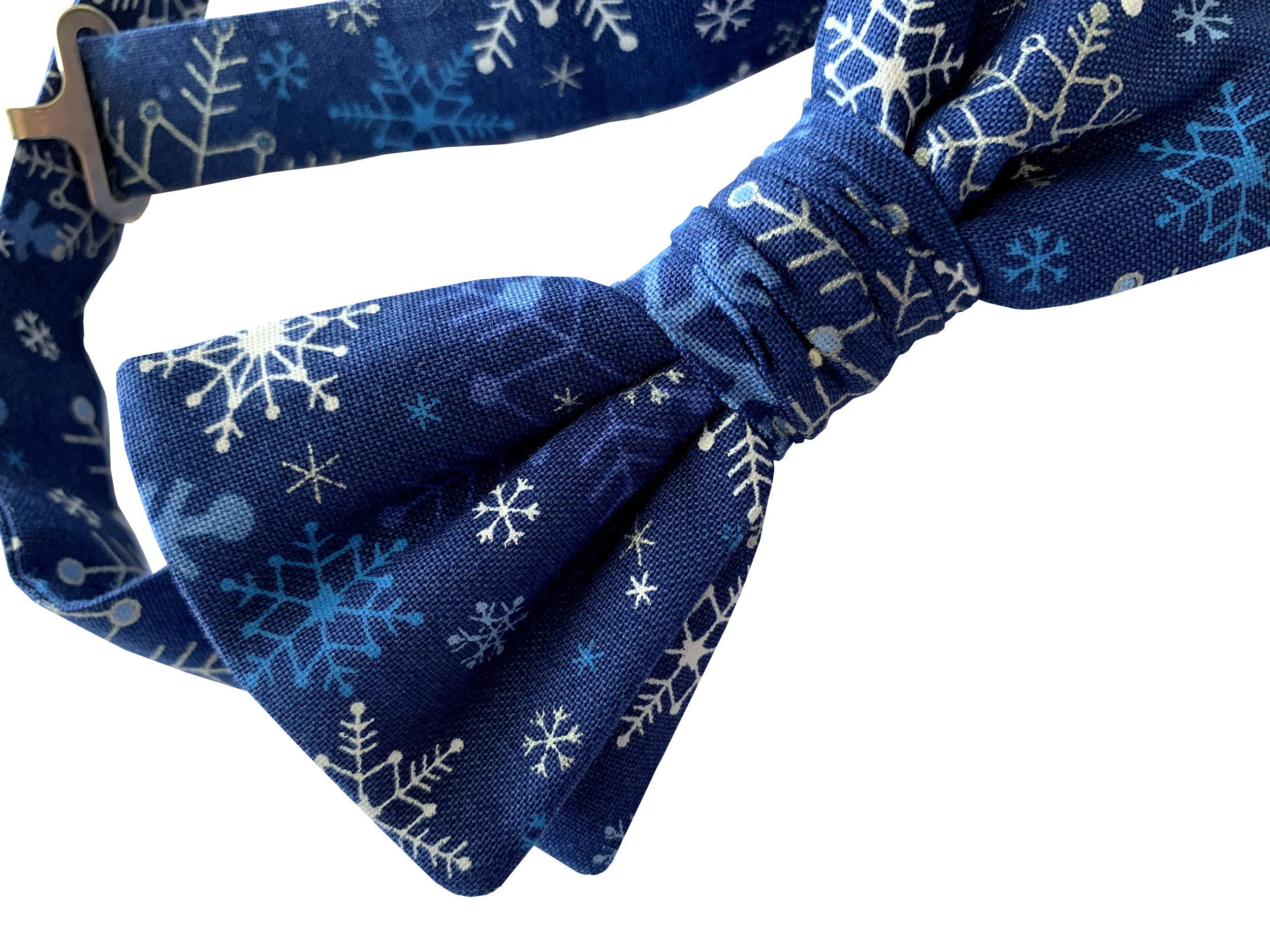 Papillon da uomo con fiocchi di neve fatti a mano