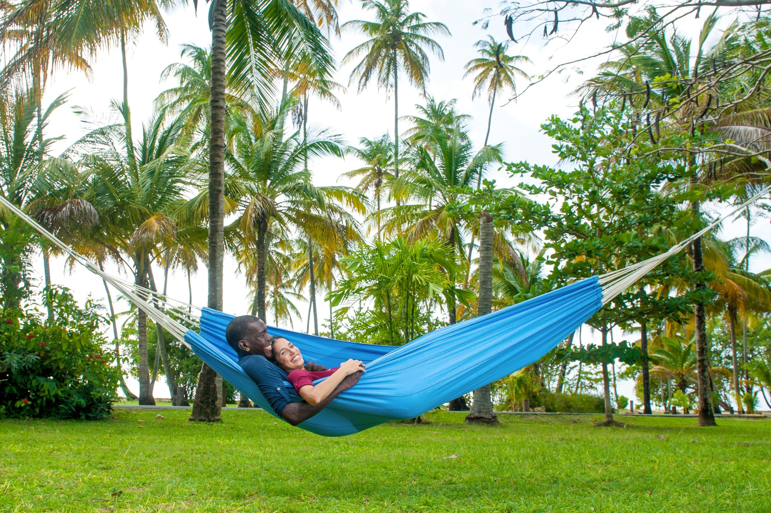 Amazonas - XL Hamac Arte | Hamac brésilien Classique avec Fines Rayures tressées à la Main | Surface de 230 x 150 cm | Charge jusqu'à 200 kg | Couleur : Bleu