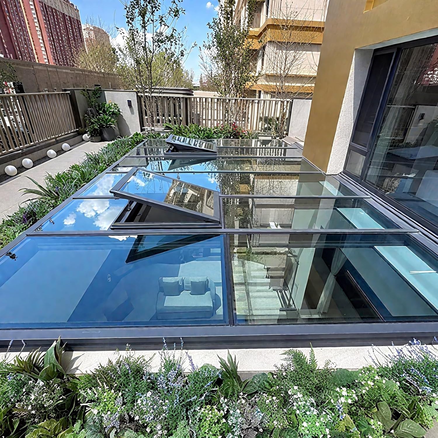 Skylight Roof Window - Aylighting Ventilation Hatch (30.7"x30.7") - Manual Aluminum Alloy Well Covers for Basements & Rooftents - Customizable, Durable, Weatherproof Design