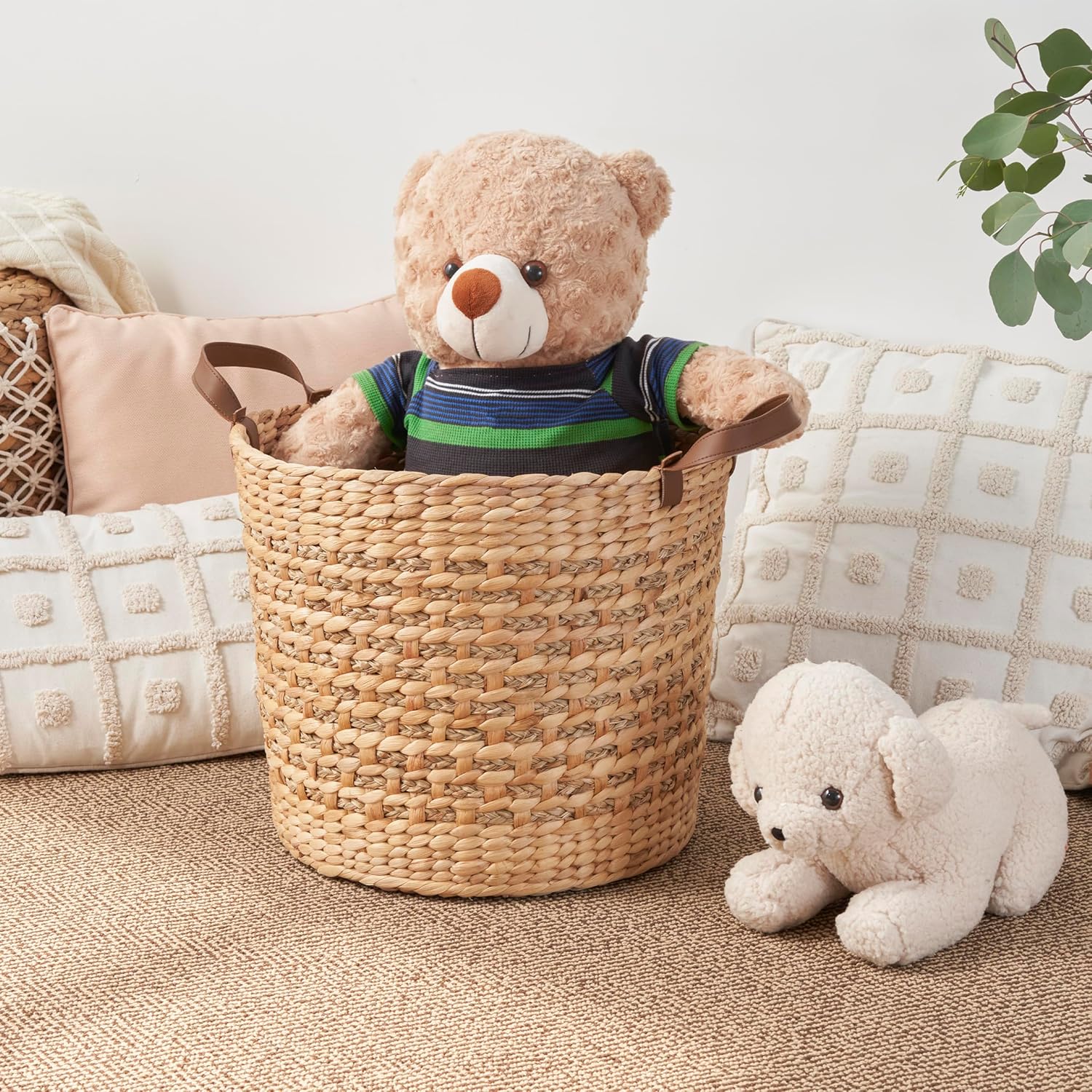 Isidore Water Hyacinth Storage Basket, Round Woven Design (Natural Brown, 15.7 x 15.7 x 11.8 in)