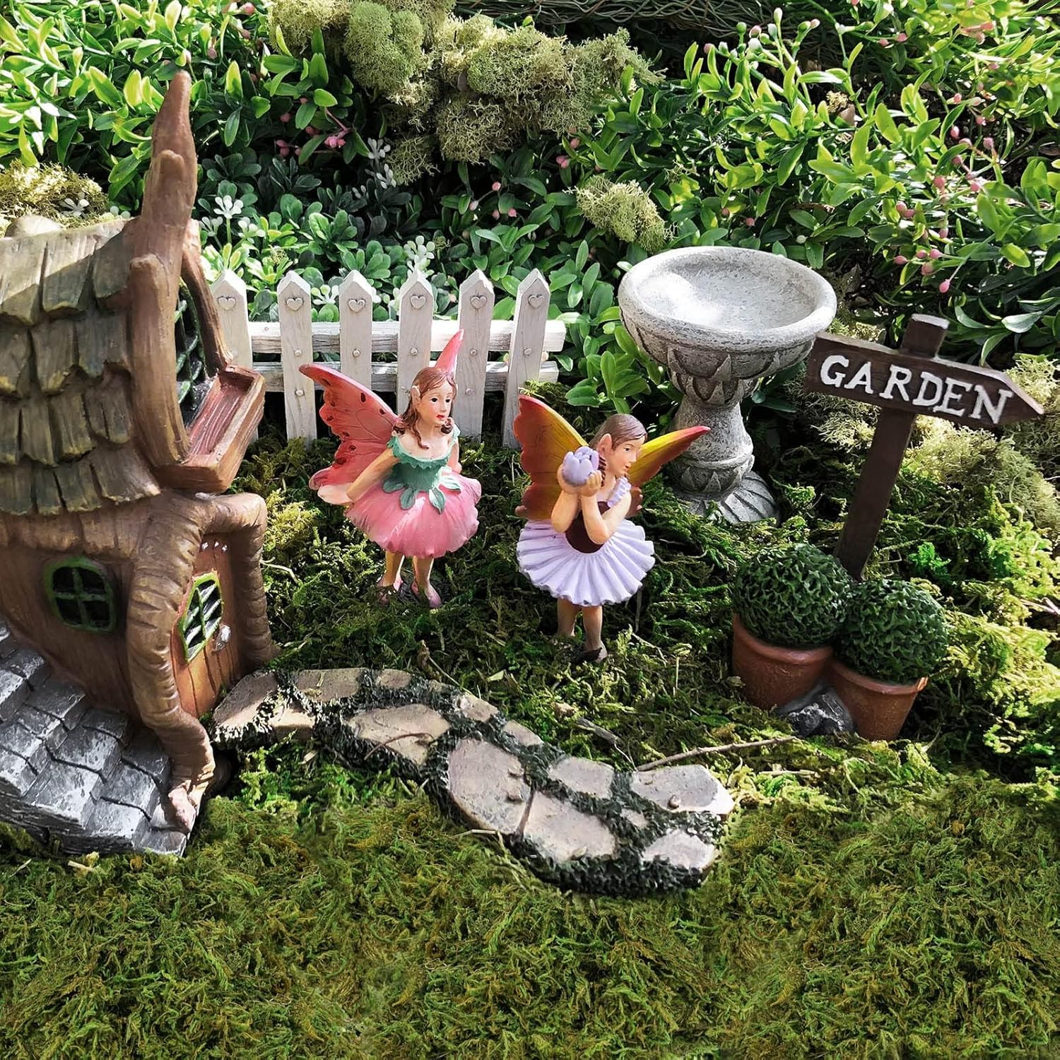 YUNVI 17.6 OZ Large Capacity Artificial Moss for Potted Plants,Natural Fake Moss Grass for Plants Indoor,Craft and Greenery Bulk for Hamsters(Fresh Green)