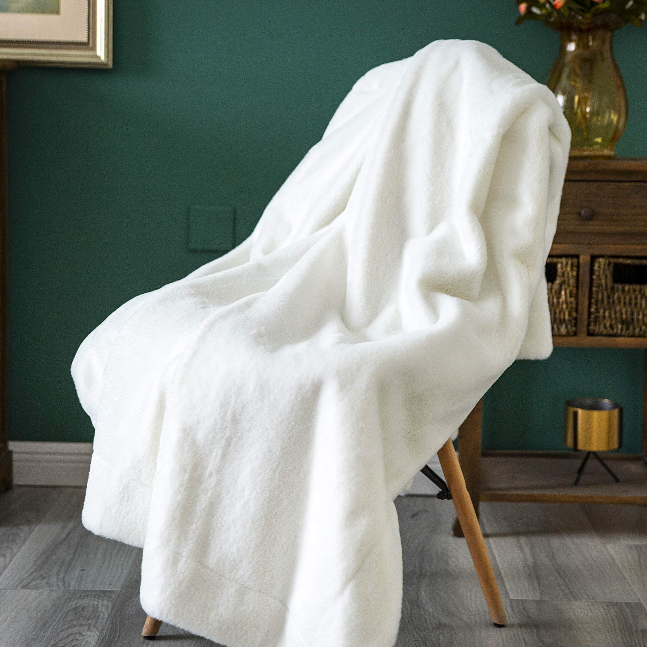 Couverture Fausse Fourrure Vison Blanc – Plaid 160x200 Cm, Palazzo INT