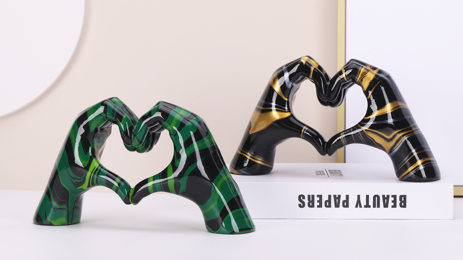 Amazon.com: Blue Velvet Heart Hands Sculpture for Knick Knacks