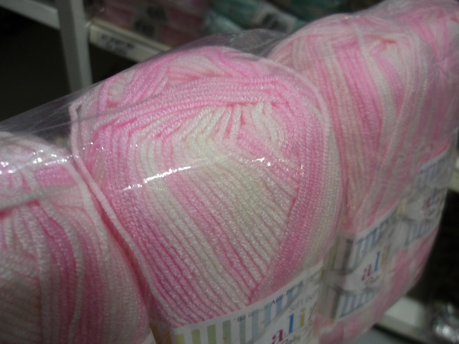 90% Acrylic Soft Wool 10% Bamboo Yarn for Hand Knitting Alize Baby Best Batik Crochet Lace Embroidery Art Craft Sewing Kit Baby Blanket Yarn Lot of 4skn 400gr 1400yds Color Gradient 6660