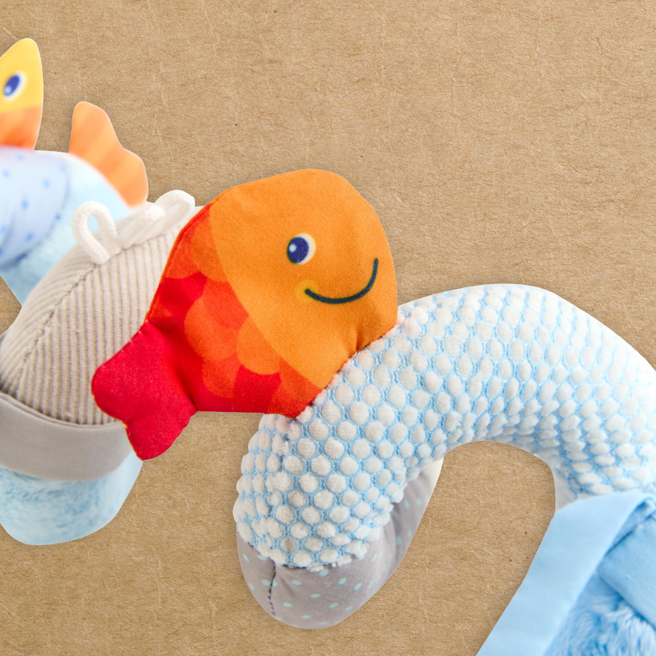 HABA Mobile-Spirale Pinguin – Figurine d'animal Amovible, grelots et Film Miroir, pour Landau et lit bébé, pour bébés à partir de 0 Ans, Cadeau de Naissance – 2012335001