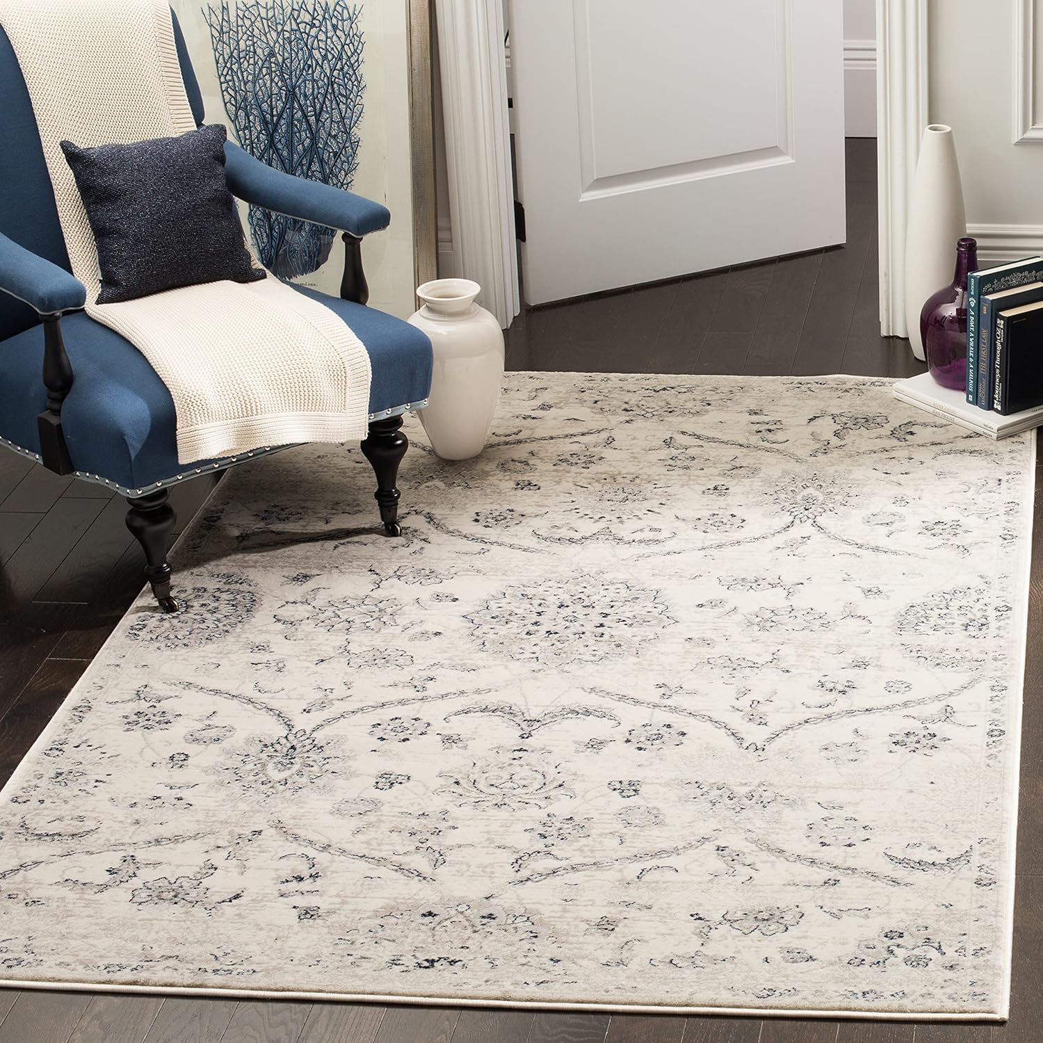 SAFAVIEH Carnegie Collection Runner Rug - 2'3" x 8', Cream & Light Grey, Vintage Distressed Design, Non-Shedding & Easy Care, Ideal for High Traffic Areas in Living Room, Bedroom (CNG624C)