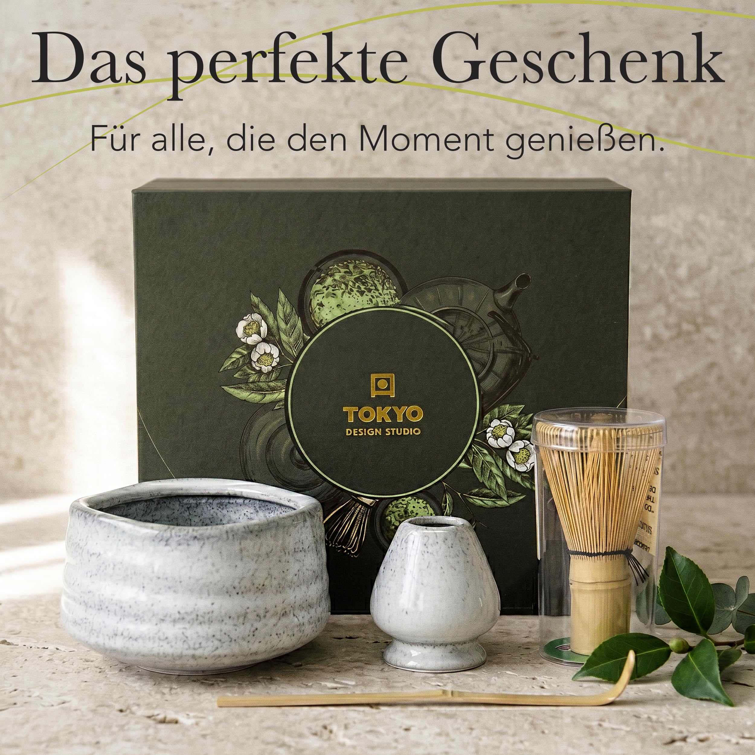 TOKYO design studio – 4-teiliges Matcha Set in hochwertiger Geschenkverpackung - mit Matchaschale, Bambusbesen, Bambuslöffel & Teebesenhalter – Traditionelle Teezeremonie – Edle Keramik in Grau