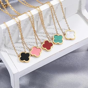 AIPPK 18K Gold Plated Clover Necklace for Women Four Leaf Clover Necklace Flower Lucky Pendant Dainty Jewelry Gifts
