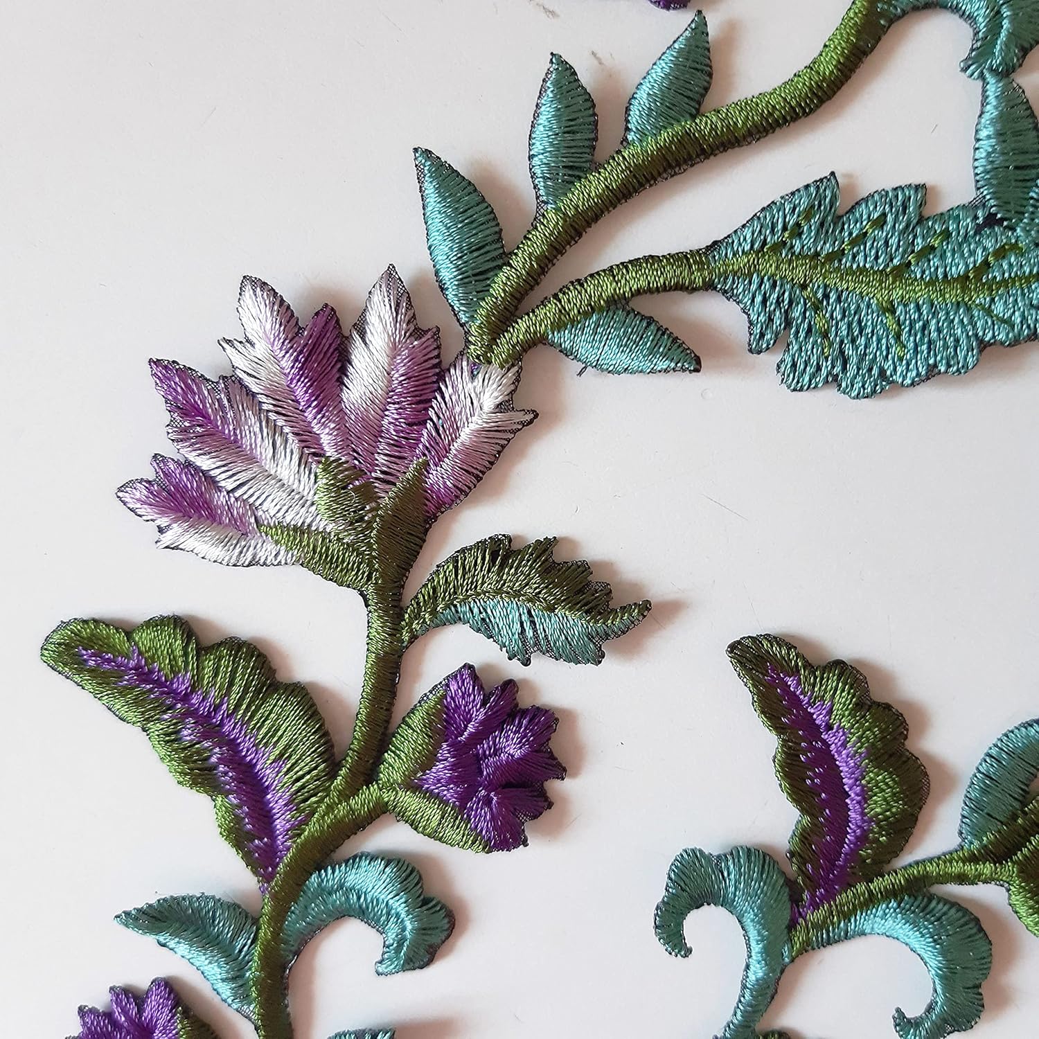 Moks372(p) Thistle embroidery patch set - National Flower of Scotland - sew on patch