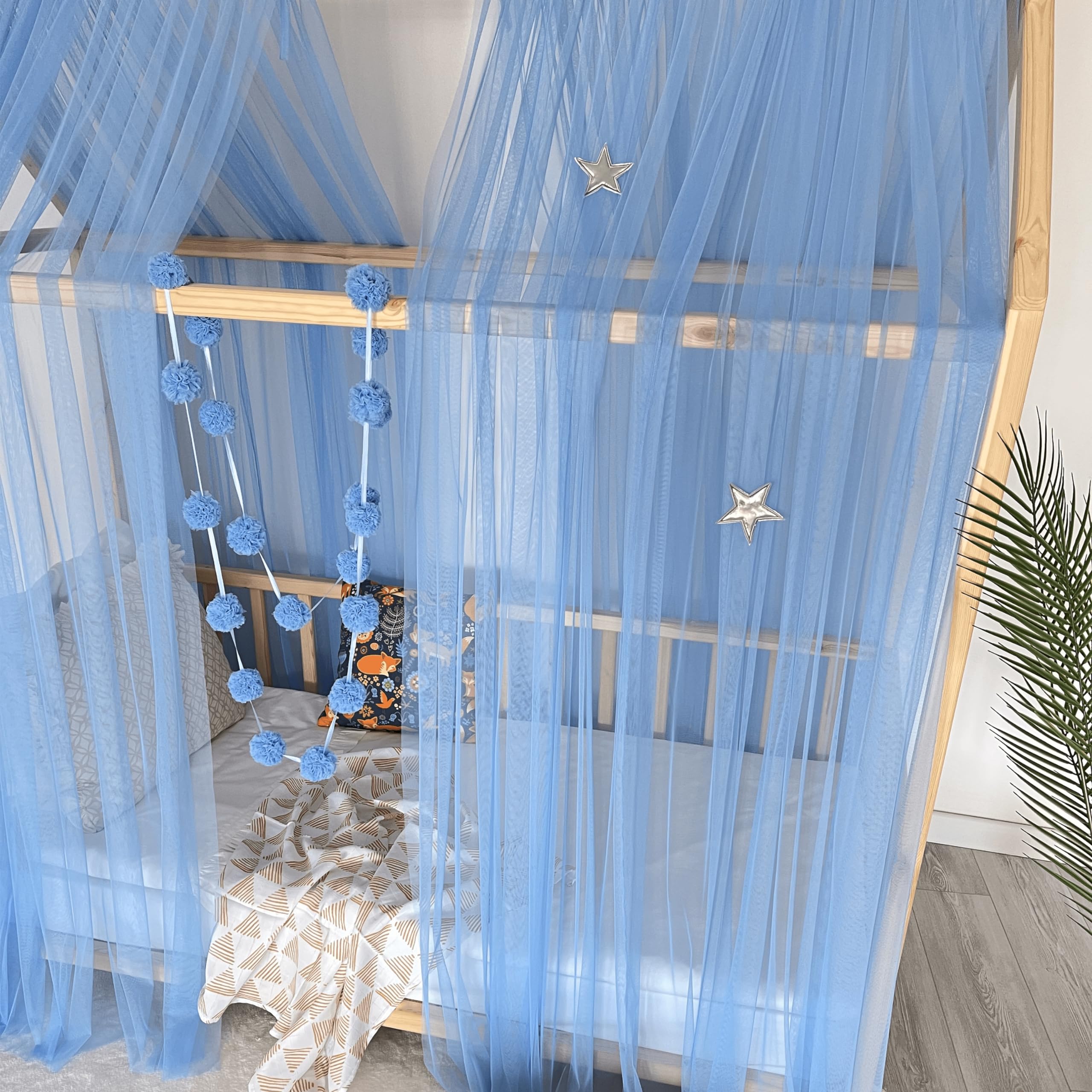 Baby Fancyroom Hausbett Himmel blau Betthimmel Deko Set Kinderzimmer Kinderbett Baldachin Pompongirlande aus Premium Tüll für Hausbetten (340cm)