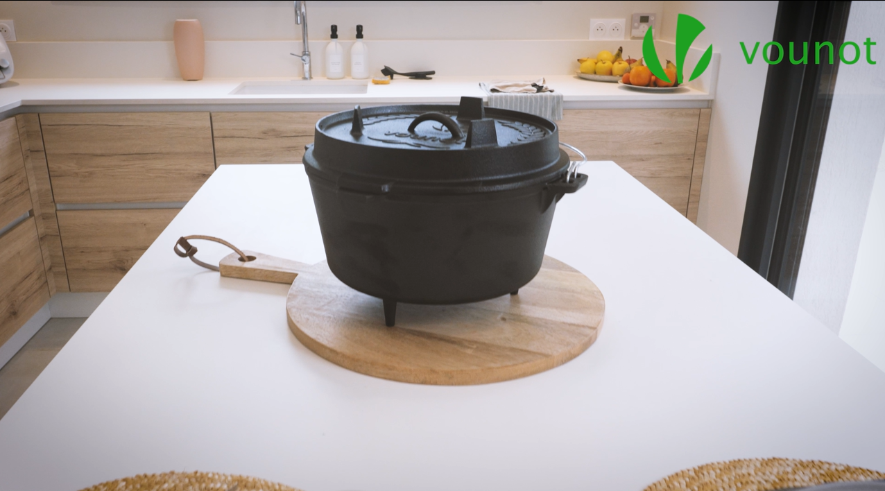 Cocotte En Fonte VOUNOT Dutch Oven 4.25L - Pour Cuisson Lente, BBQ Et Camping - Avec Sac De Transport