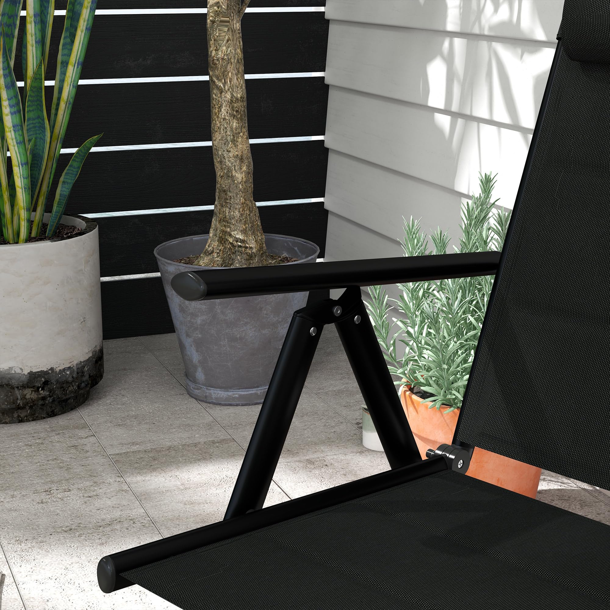 Outsunny Lot de 2 Chaises Pliantes Chaises de Jardin 54x67x108 cm Noir | Appui-Tête, Accoudoirs, Structure en Aluminium, Capacité 130 kg, Terrasse, Extérieur