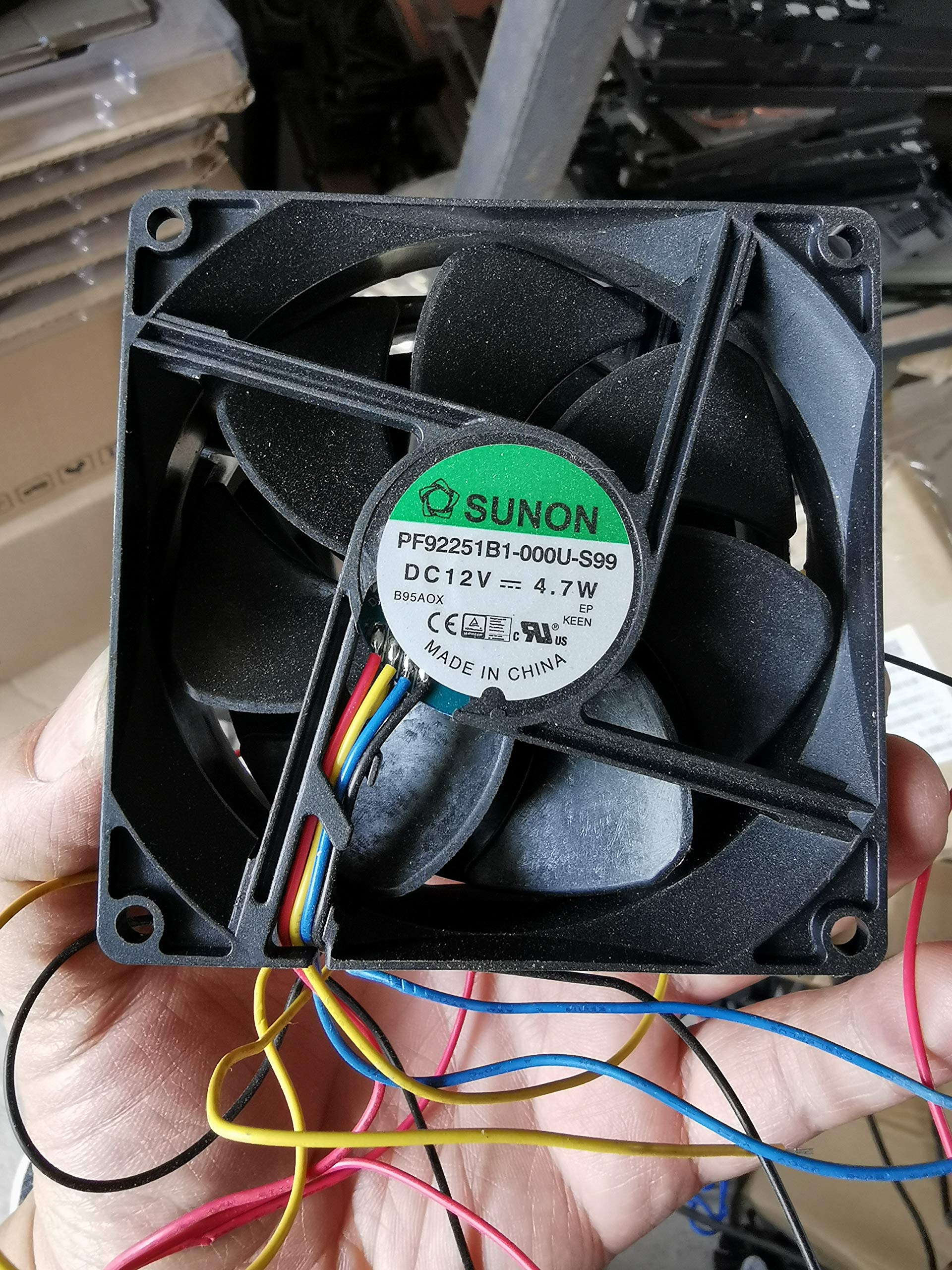 Ventola di raffreddamento PF92251B1-000U-S99 da 92 mm, 12 V, 9 cm, 4,7 W, 4 fili