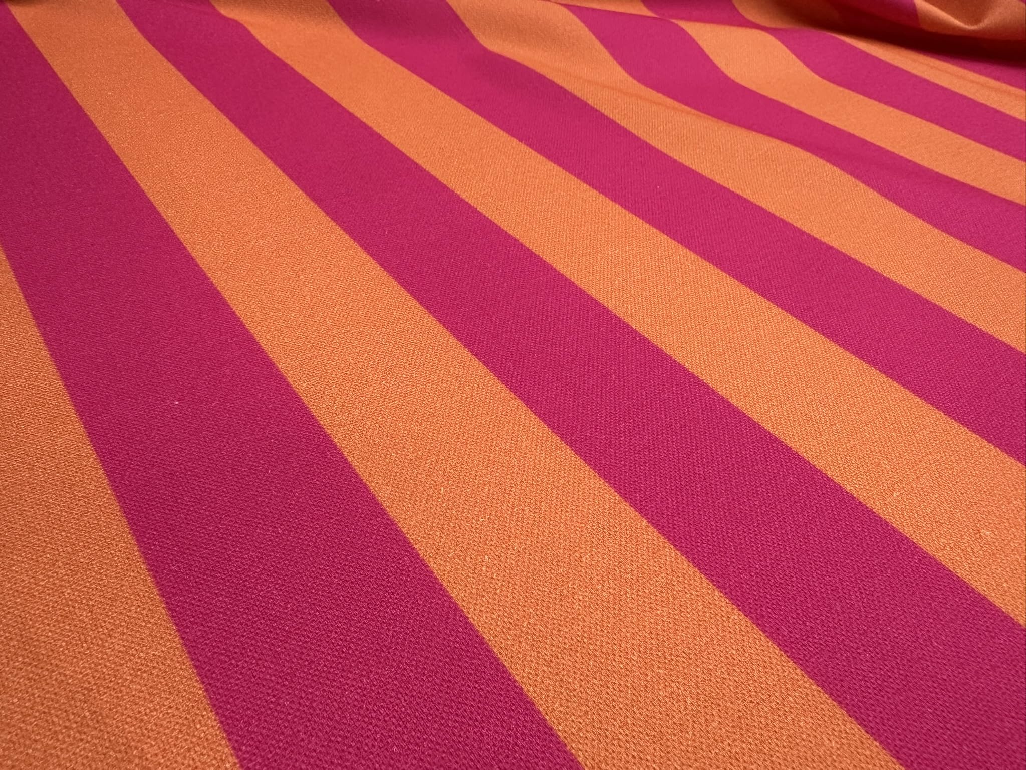 Tessuto con stampa digitale Joy a righe e quadri, per arredamento, decorazione per la casa, tende, tappezzeria, cuscini, materiale per sartoria, larghezza 140 cm, rosa e arancione (2 metri, a strisce)
